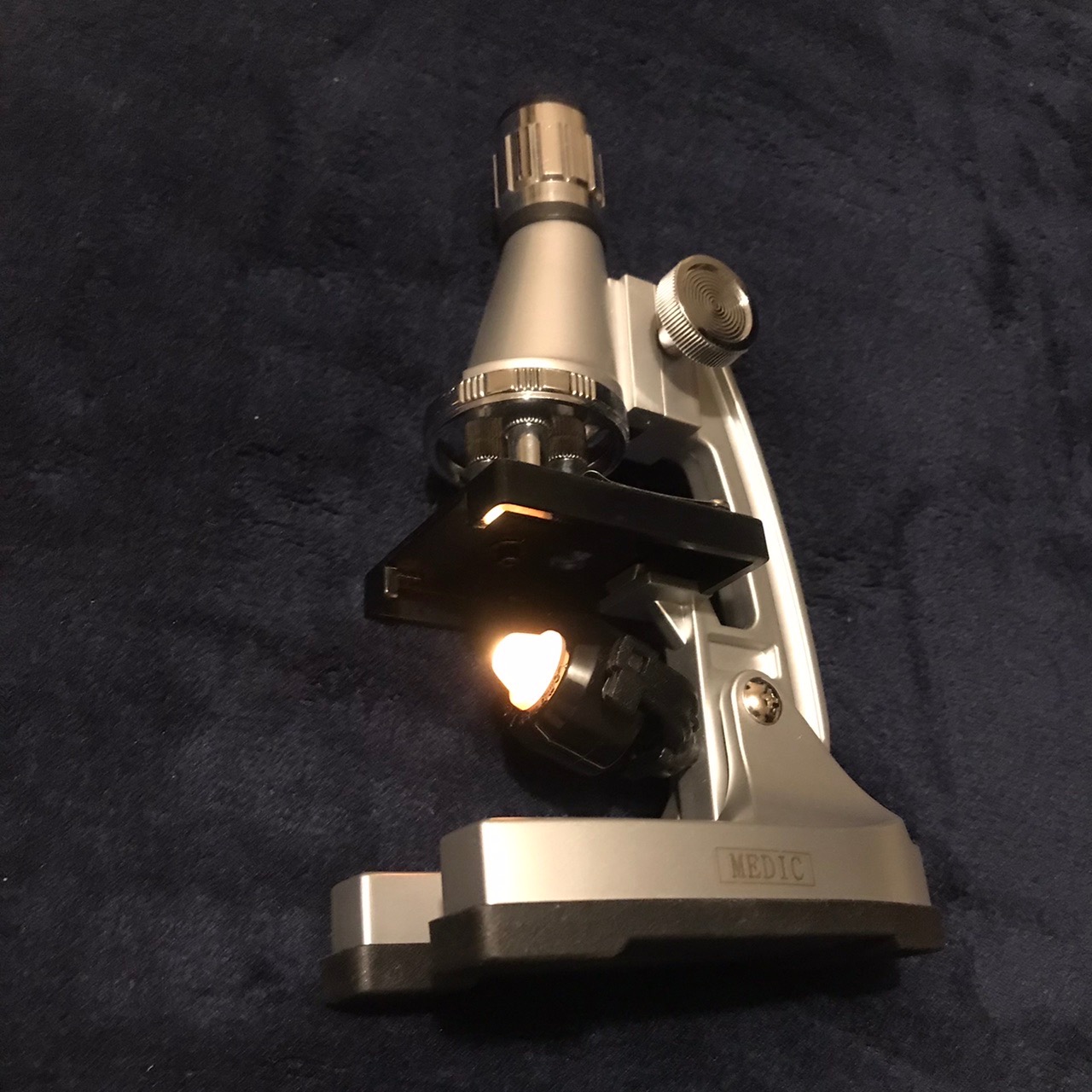 میکروسکوپ دانش آموزی مدیک مدل STX-1200