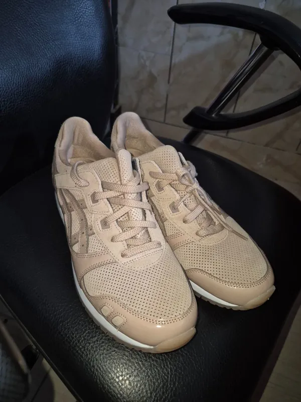 کفش اسپورت asics مدل GEL LYTE m
