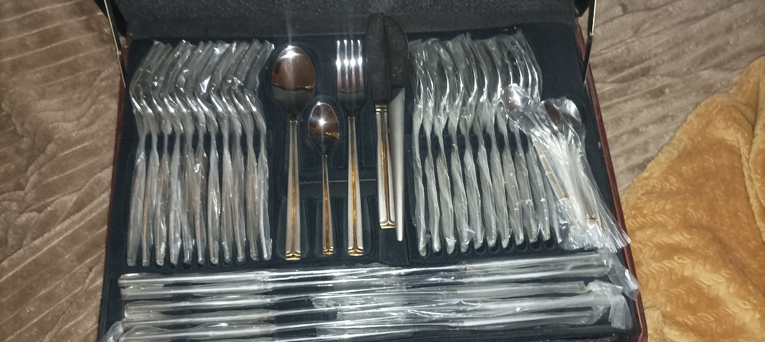 سرویس قاشق چنگال