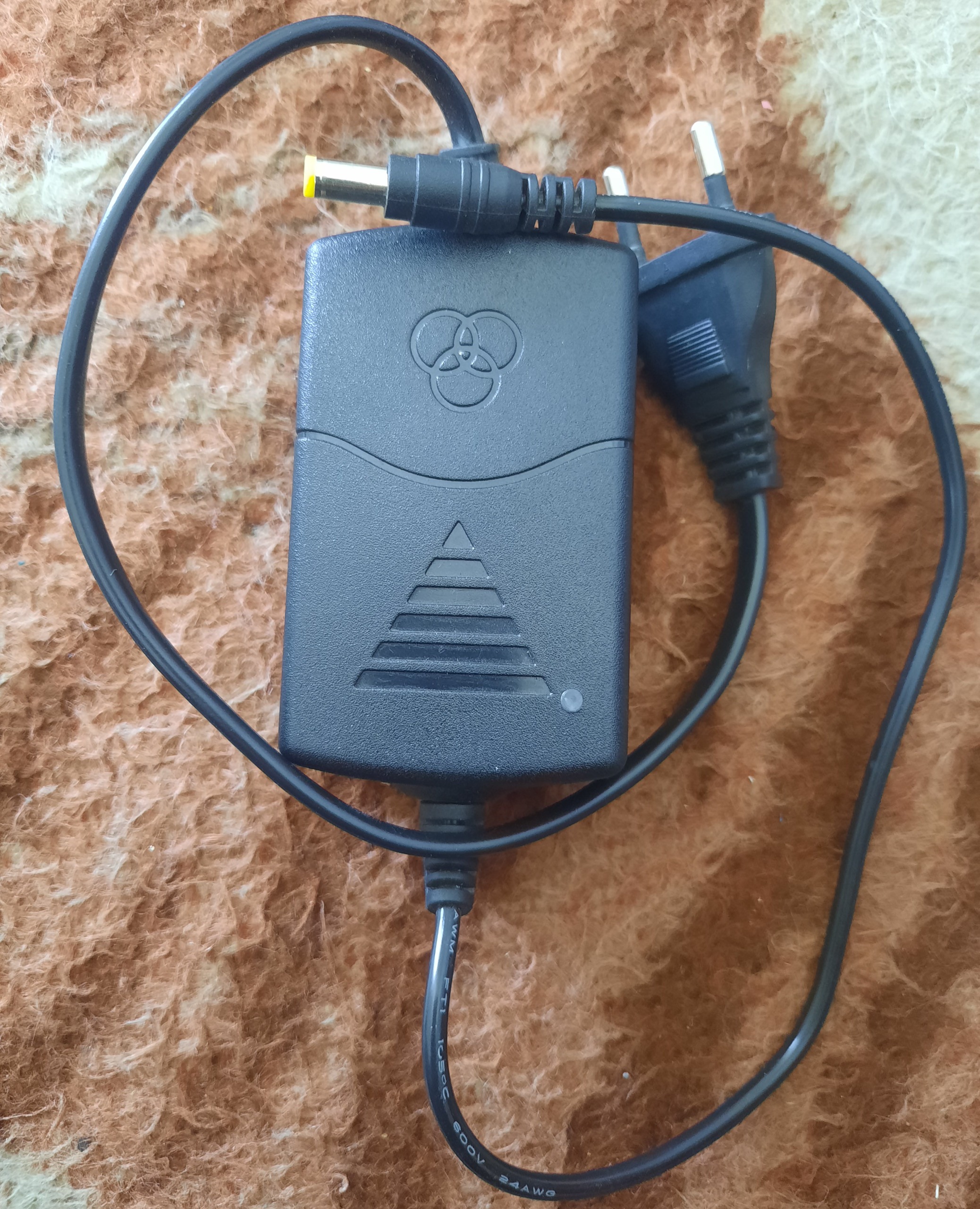 آداپتور D-LINK 12V/2A