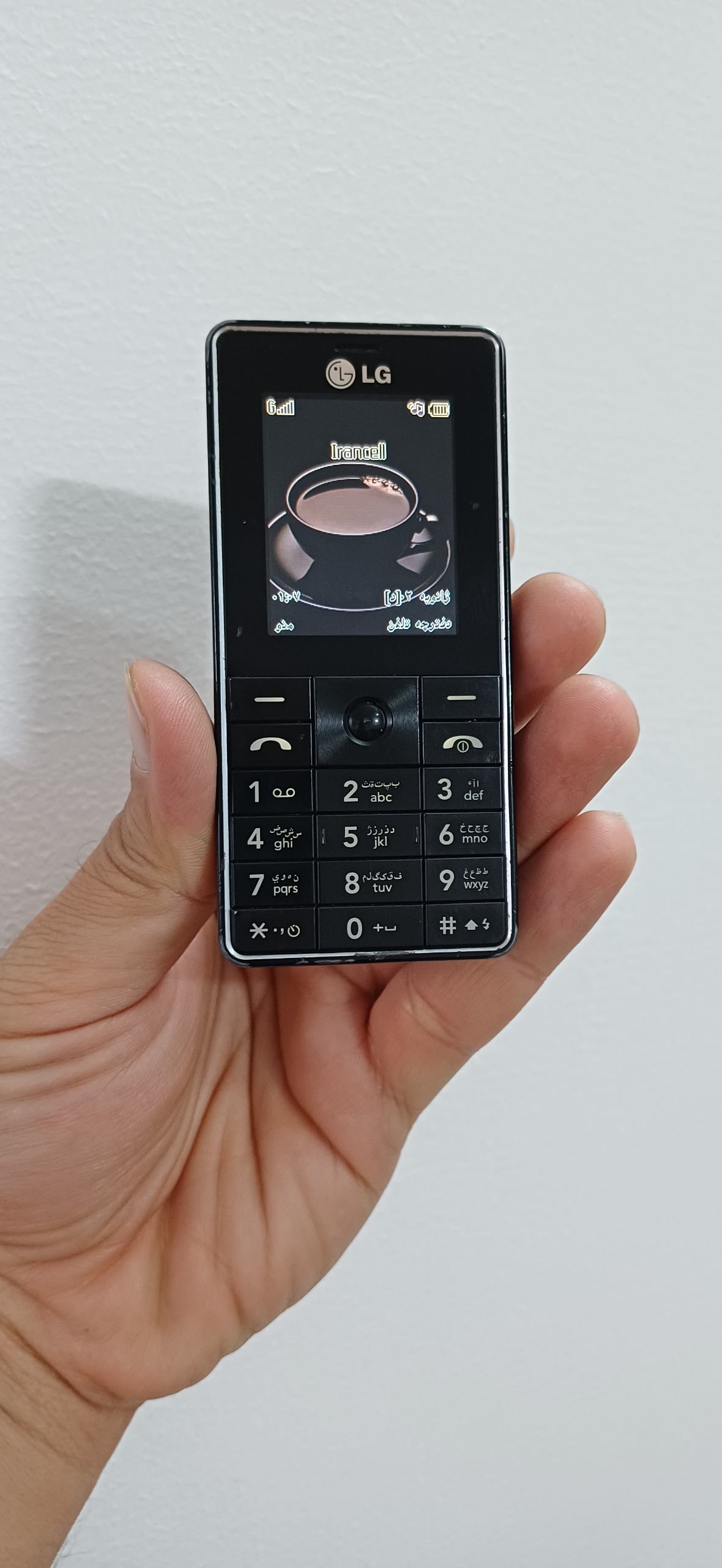 ال جی KG320 فوق نایاب