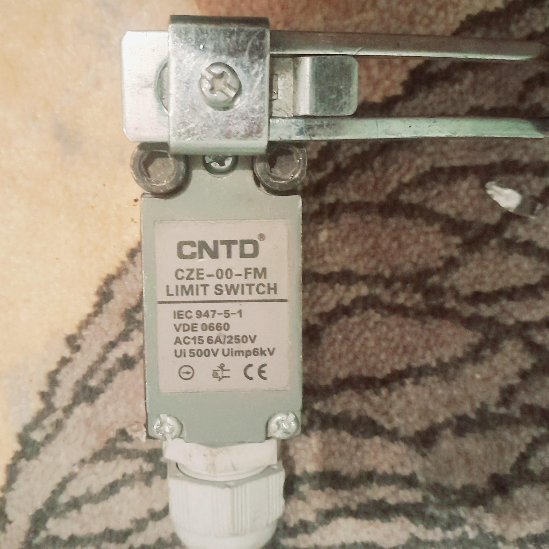 میکروسوئیچ طرح ارش رگلاژی مدلCZE_00-FM و