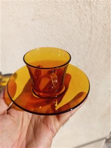 یک