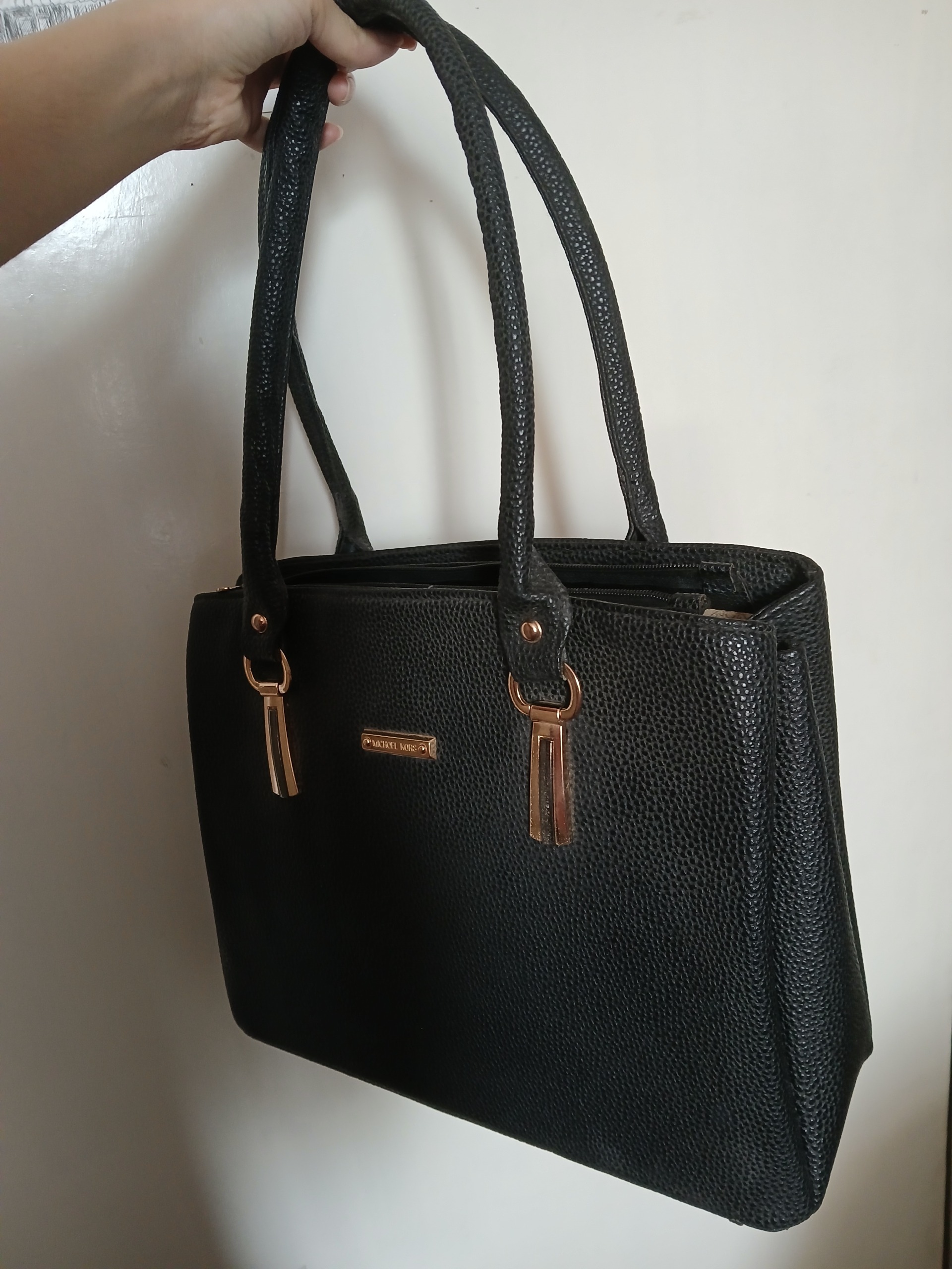 کیف زنانه جادار و بزرگ