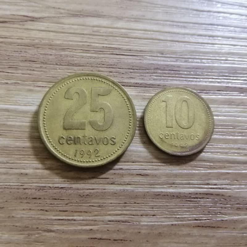2عدد 10 و 25 سنتاوس آرژانتین 1992 کد 5538
