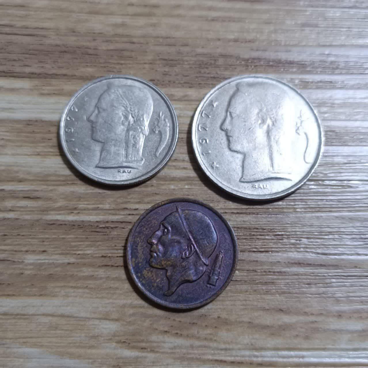 پک 3عدد 50 سنتیم و 1 و 5 فرانک بلژیک 1977 کد 7291