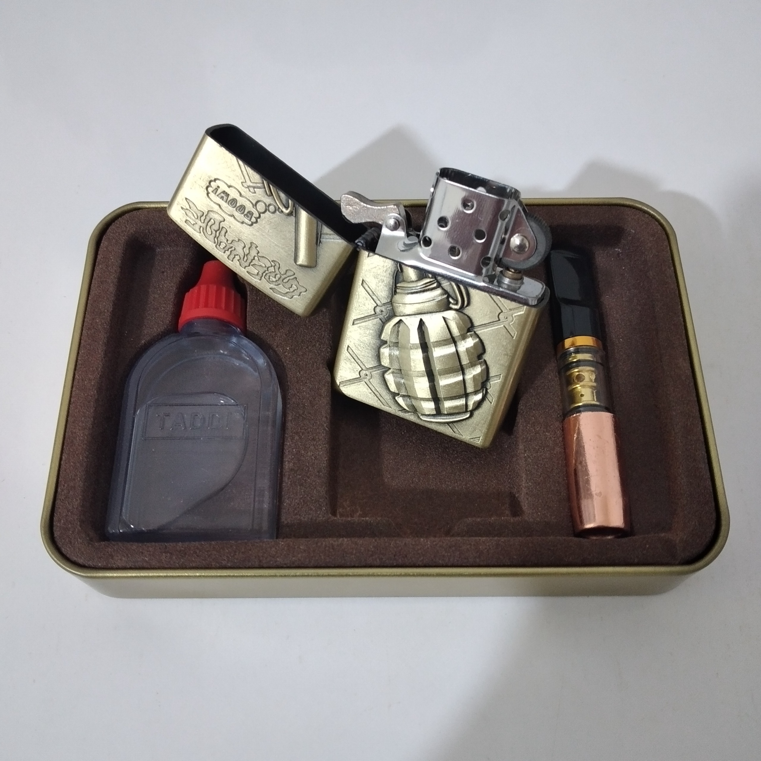 فندک طرح زیپو برجسته درجه یک