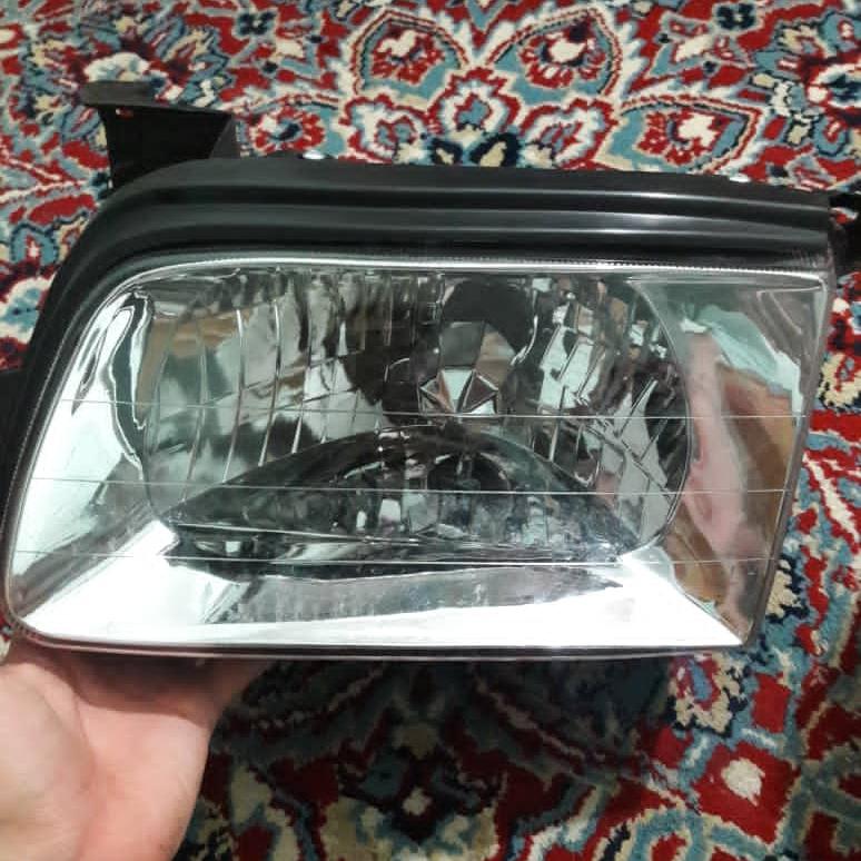 چراغ جلو نیسان شوکا وانت