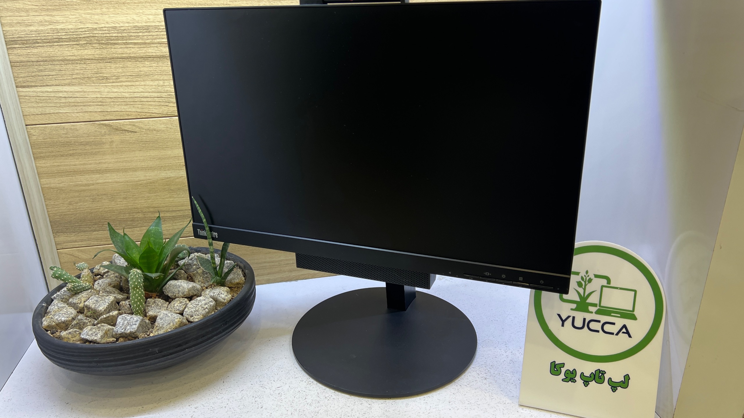 All in one lenovo لنووThinkCentre TIO22 Ge3