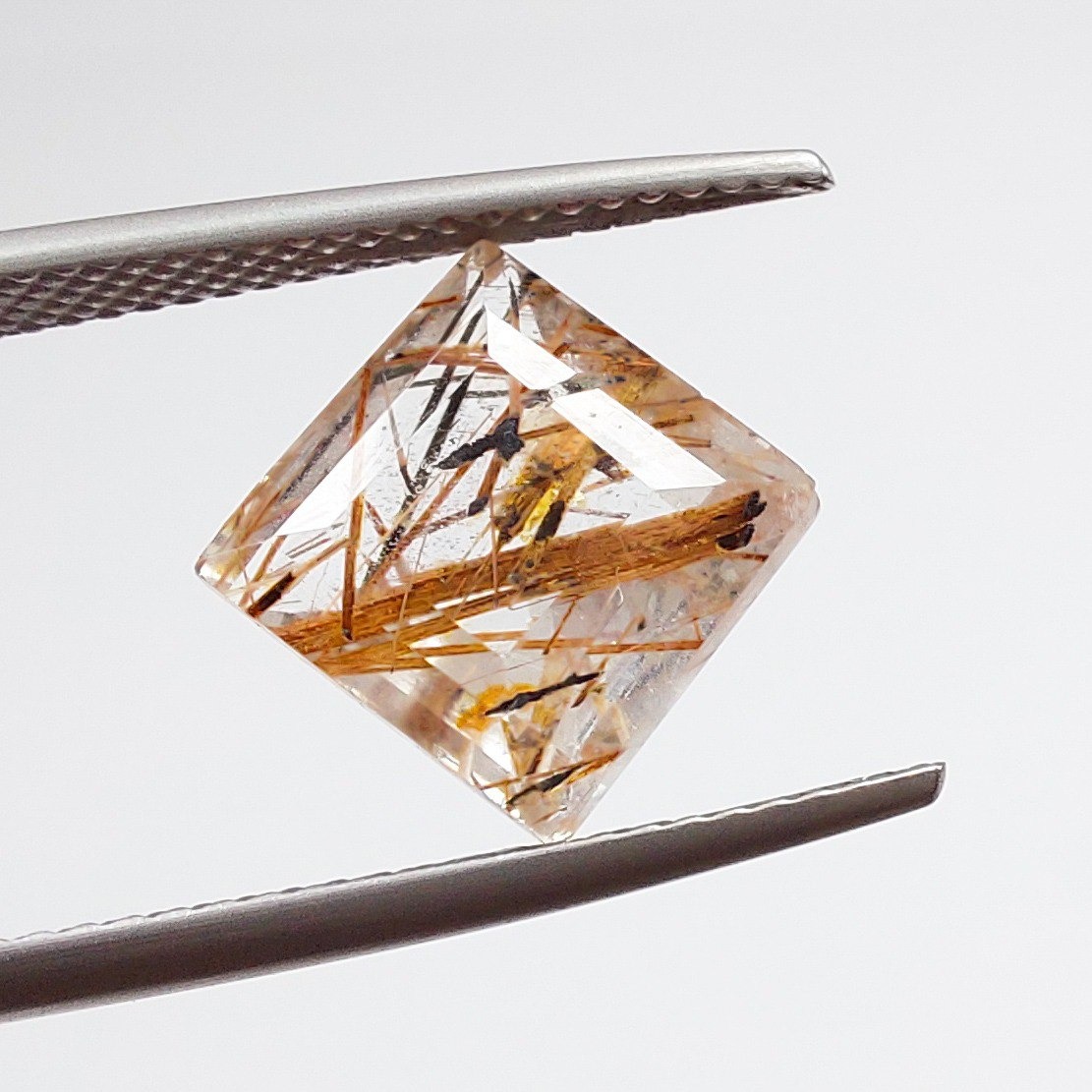 نگین دُرّ حسینی کد 7164 Y