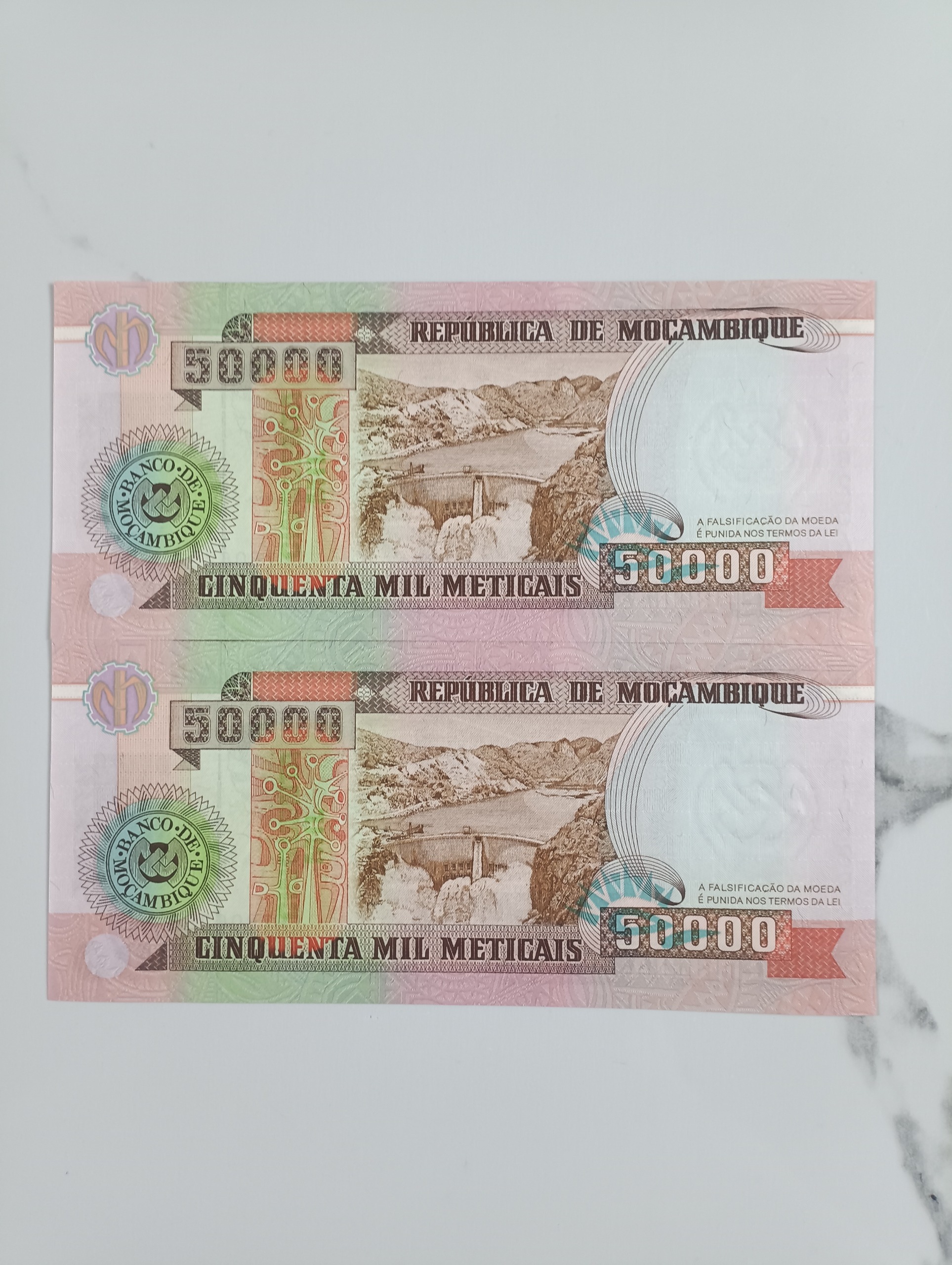 جفت ارزشمند اسکناس 50000 موزامبیک