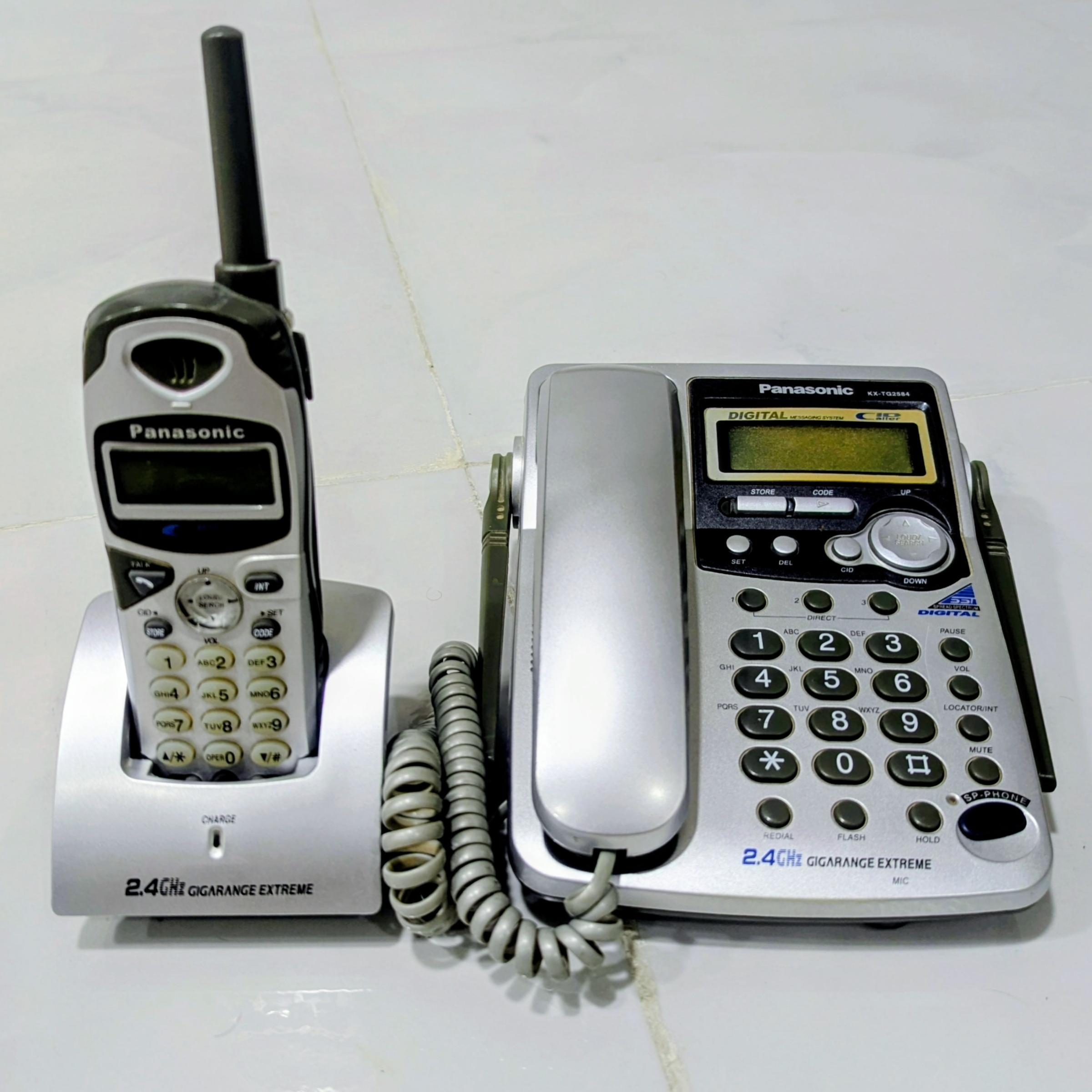 تلفن پاناسونیک مدل KX-TG2584S ثابت و بی سیم