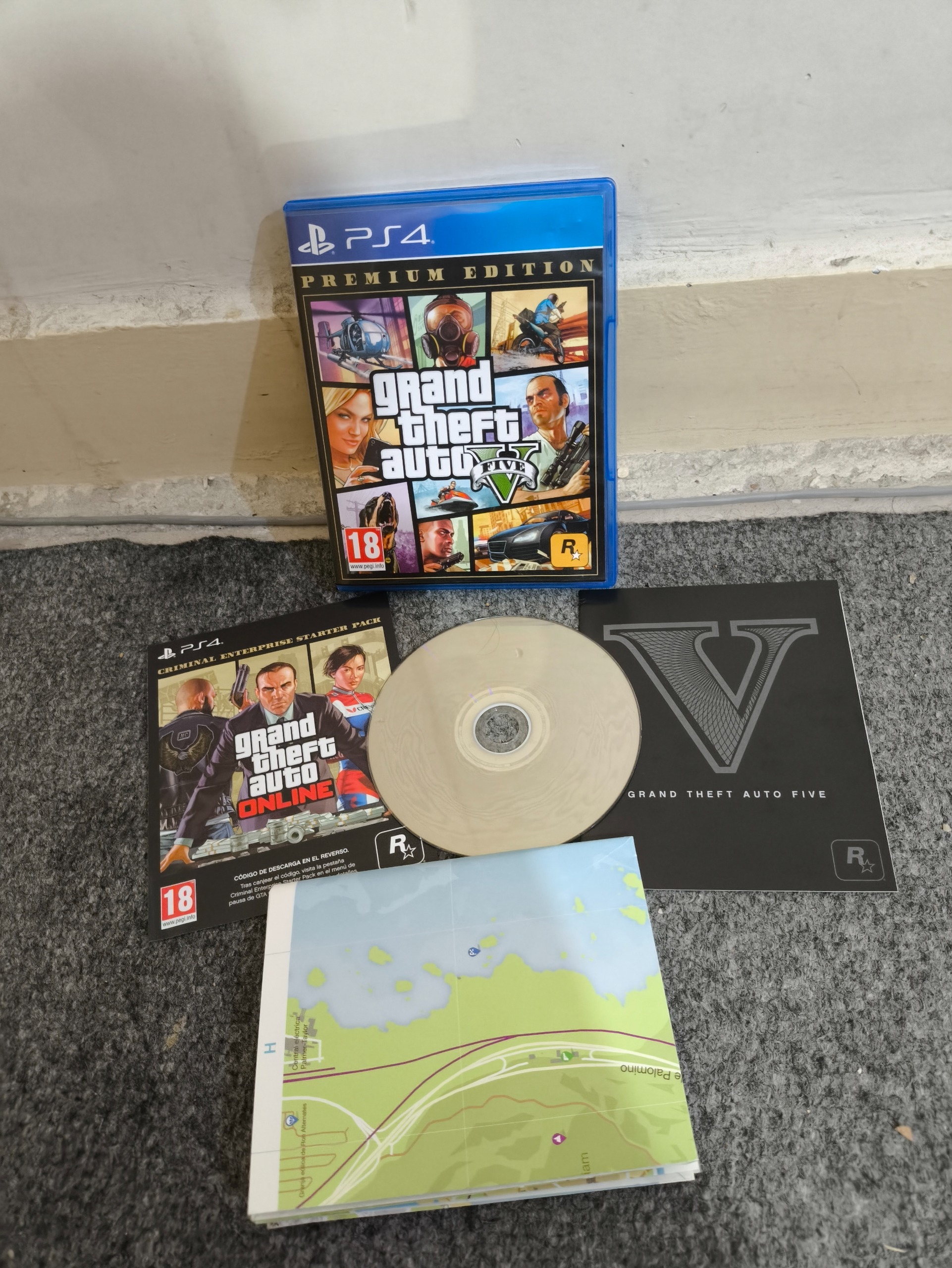دیسک gta v premium edition ps4