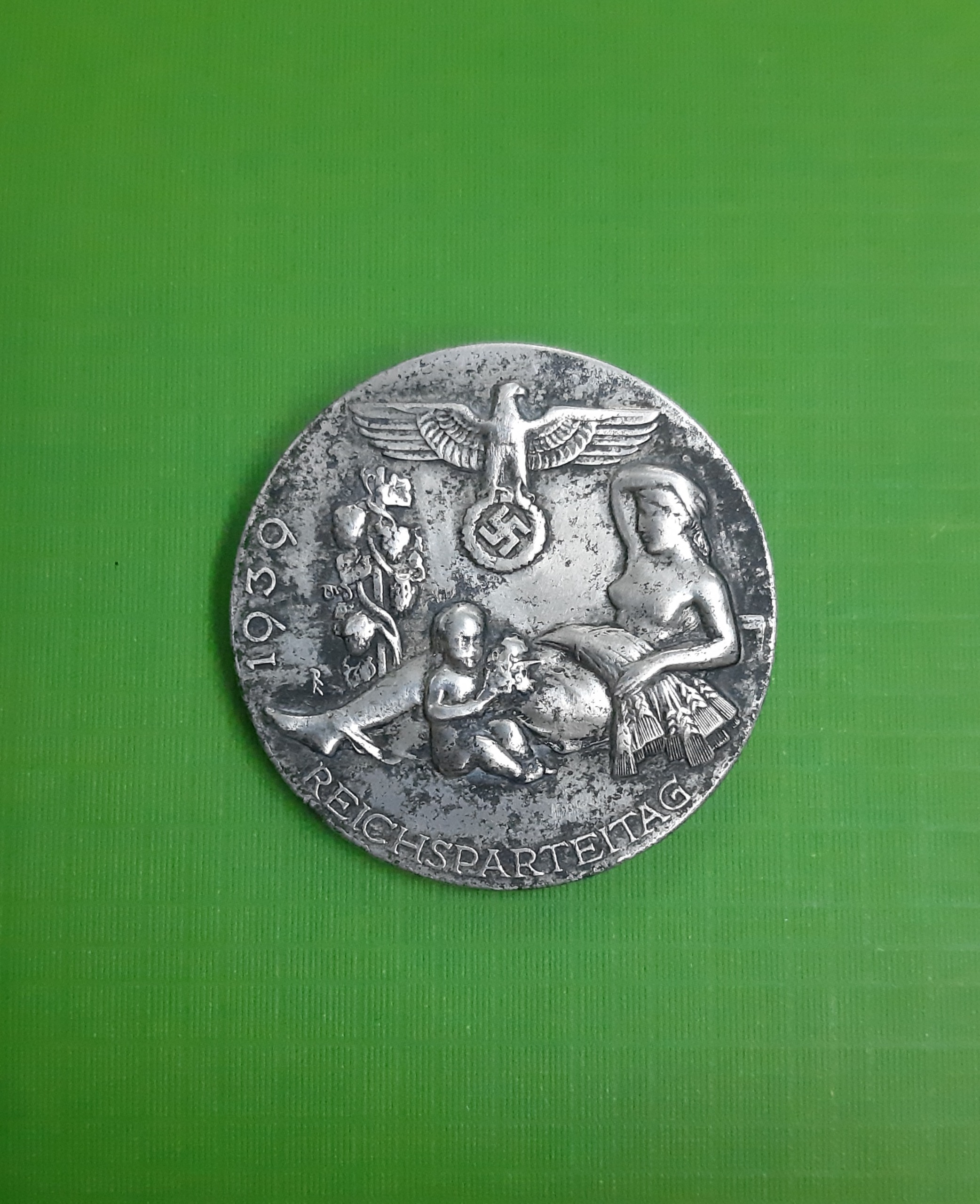 نشان گردهمایی رایش آلمان نازی هیتلر