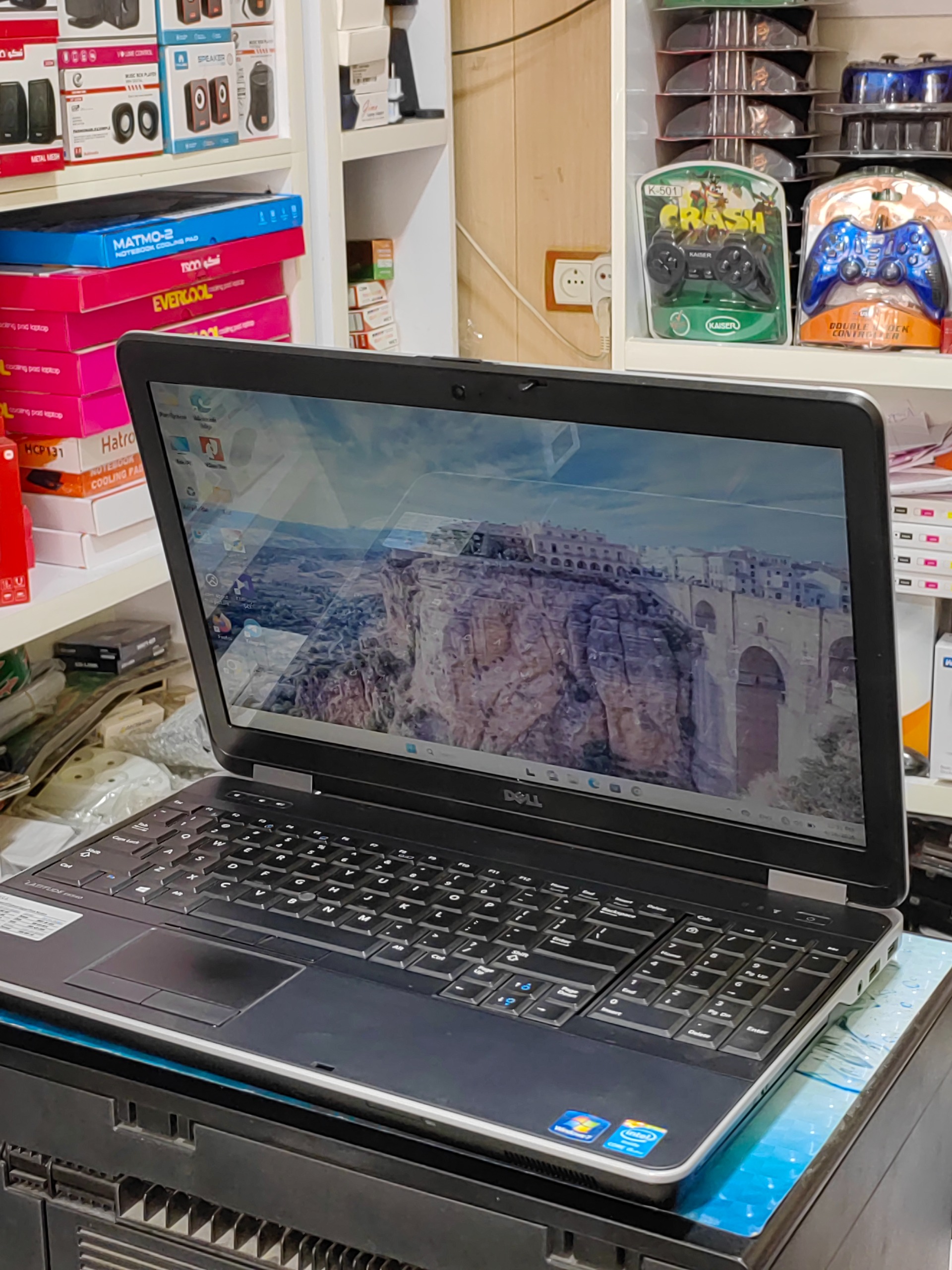 لپ تاپ dell 6540