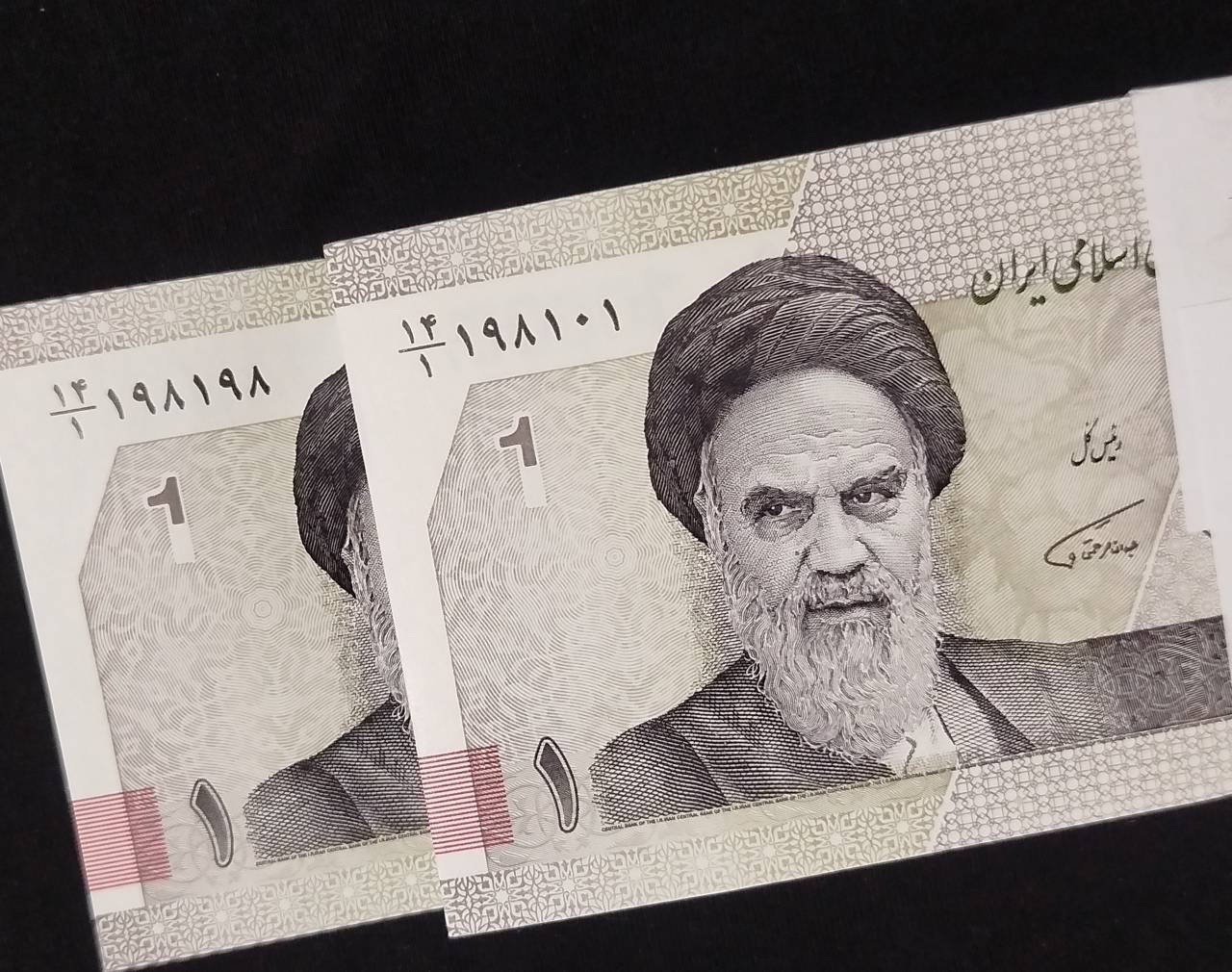 بسته اسکناس 10000ریالی سینا شماره تکرار