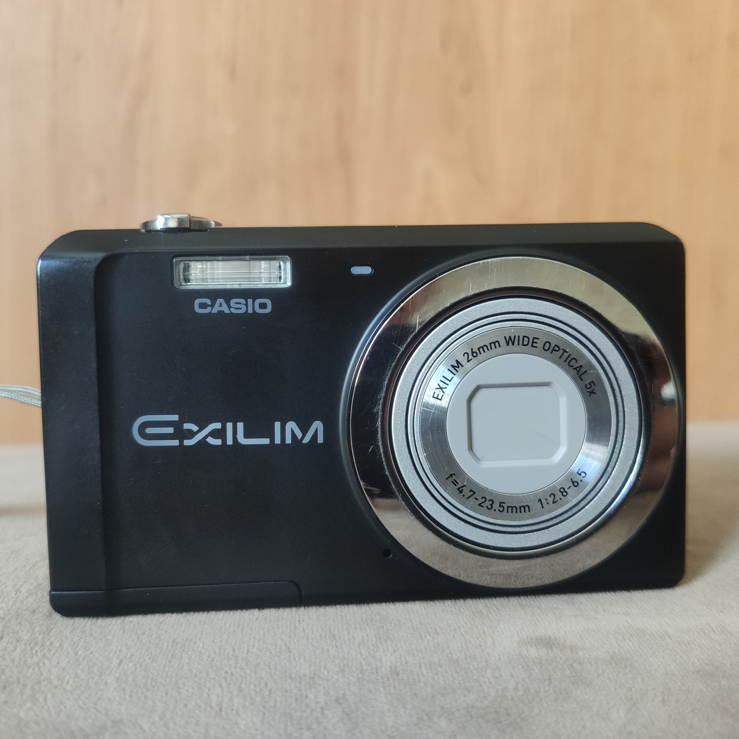 دوربین کاسیو EX-zs5