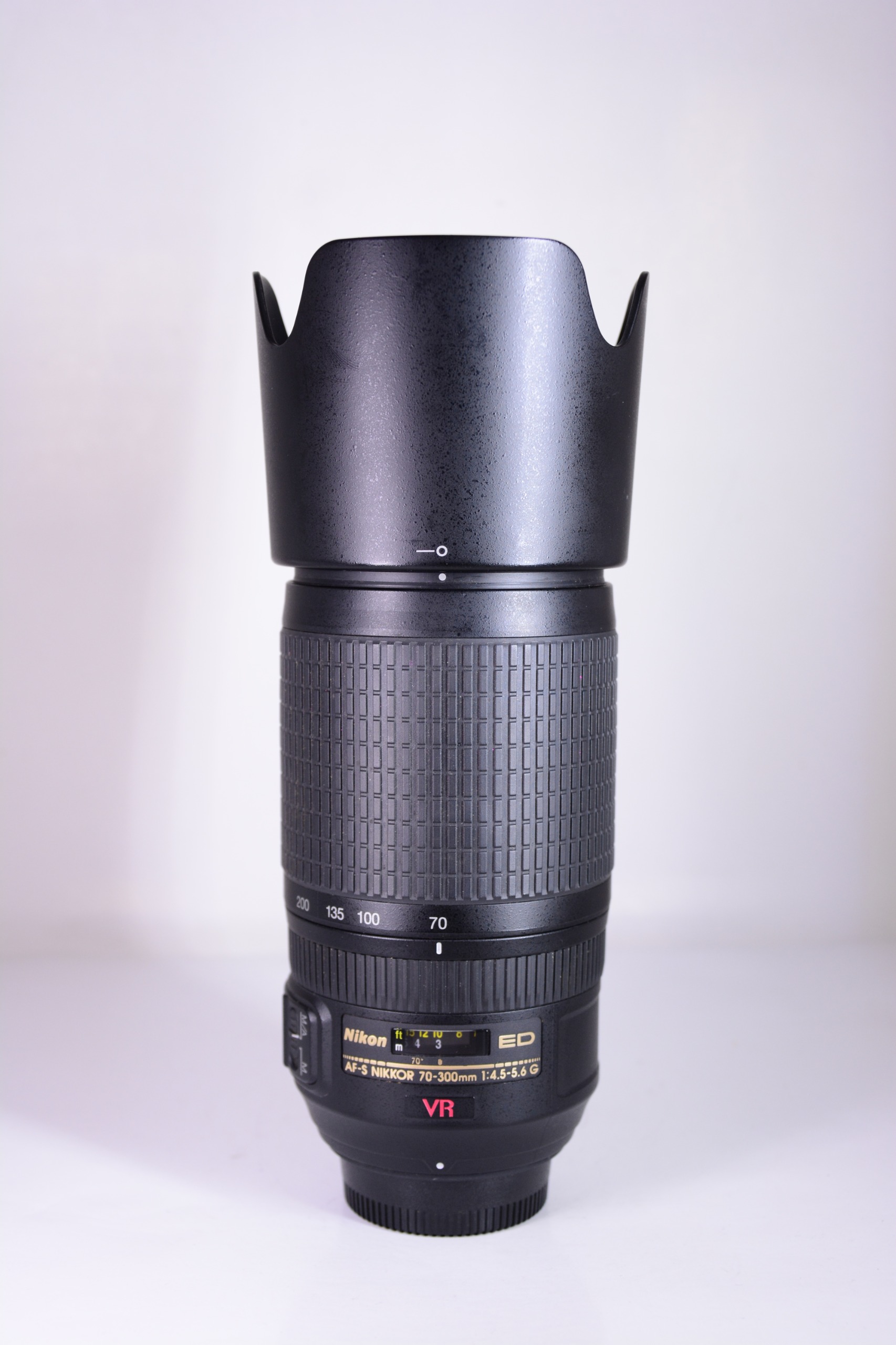 لنز نیکون 70-300 AF-S VR FX