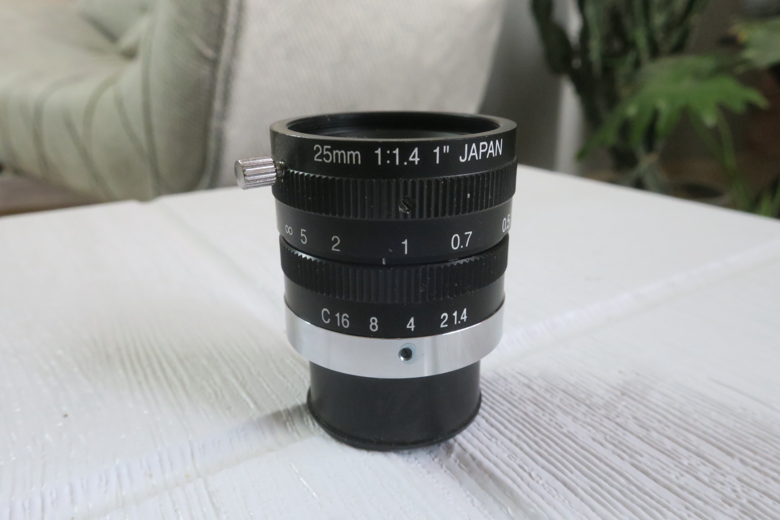 لنز سینمائی 25mm f/1.4 C Mount