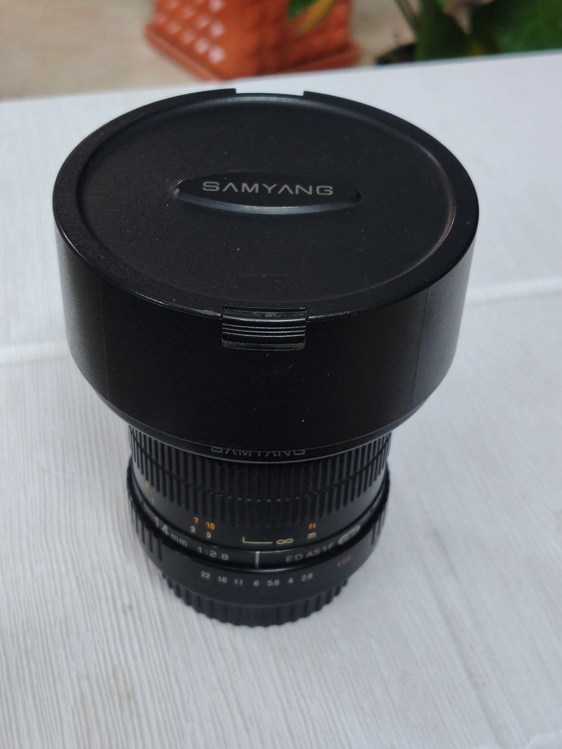 لنز samyang 14mm f/2.8 برای کانن