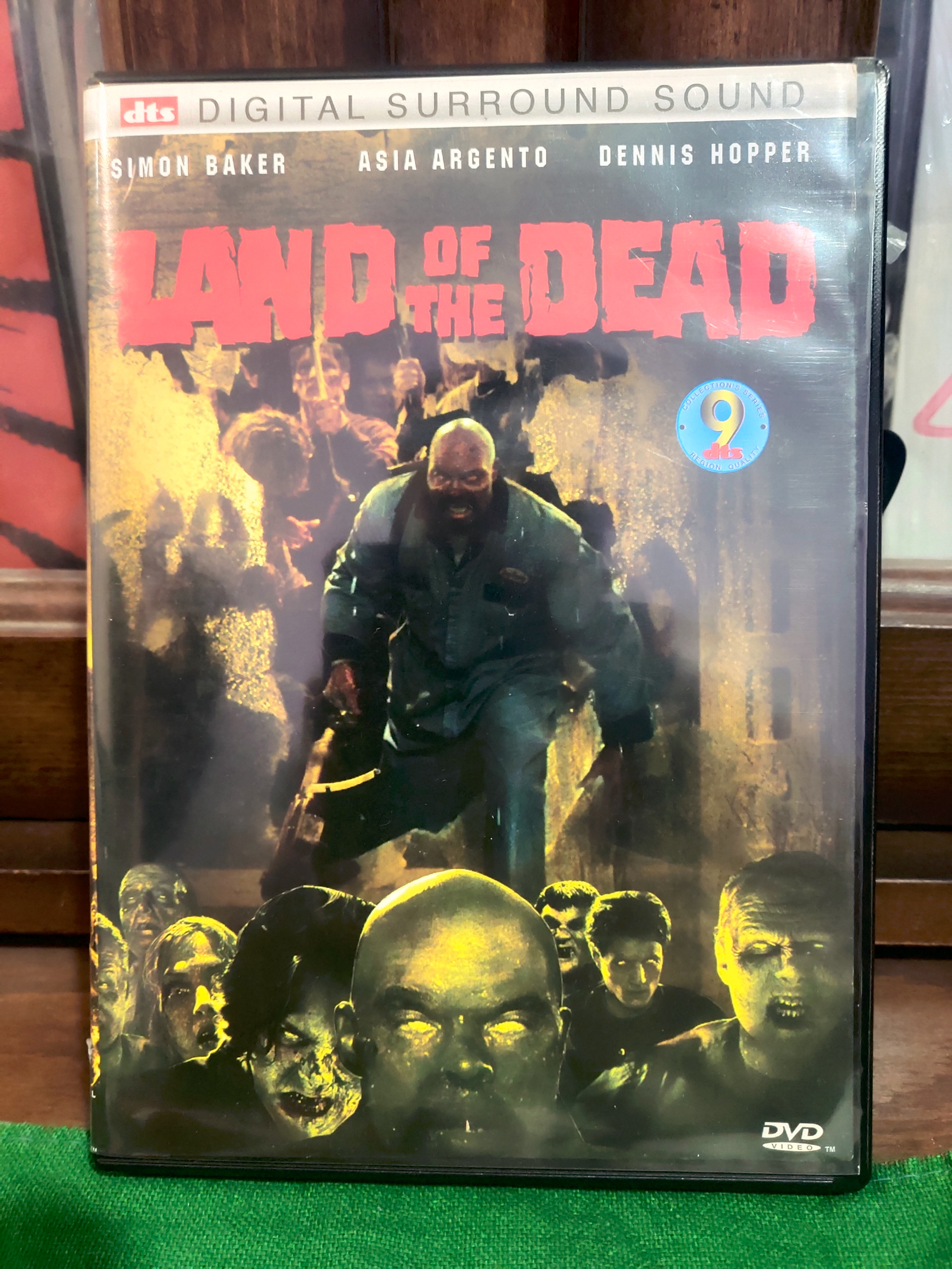 سرزمین مردگان اورجینال Land Of The Dead