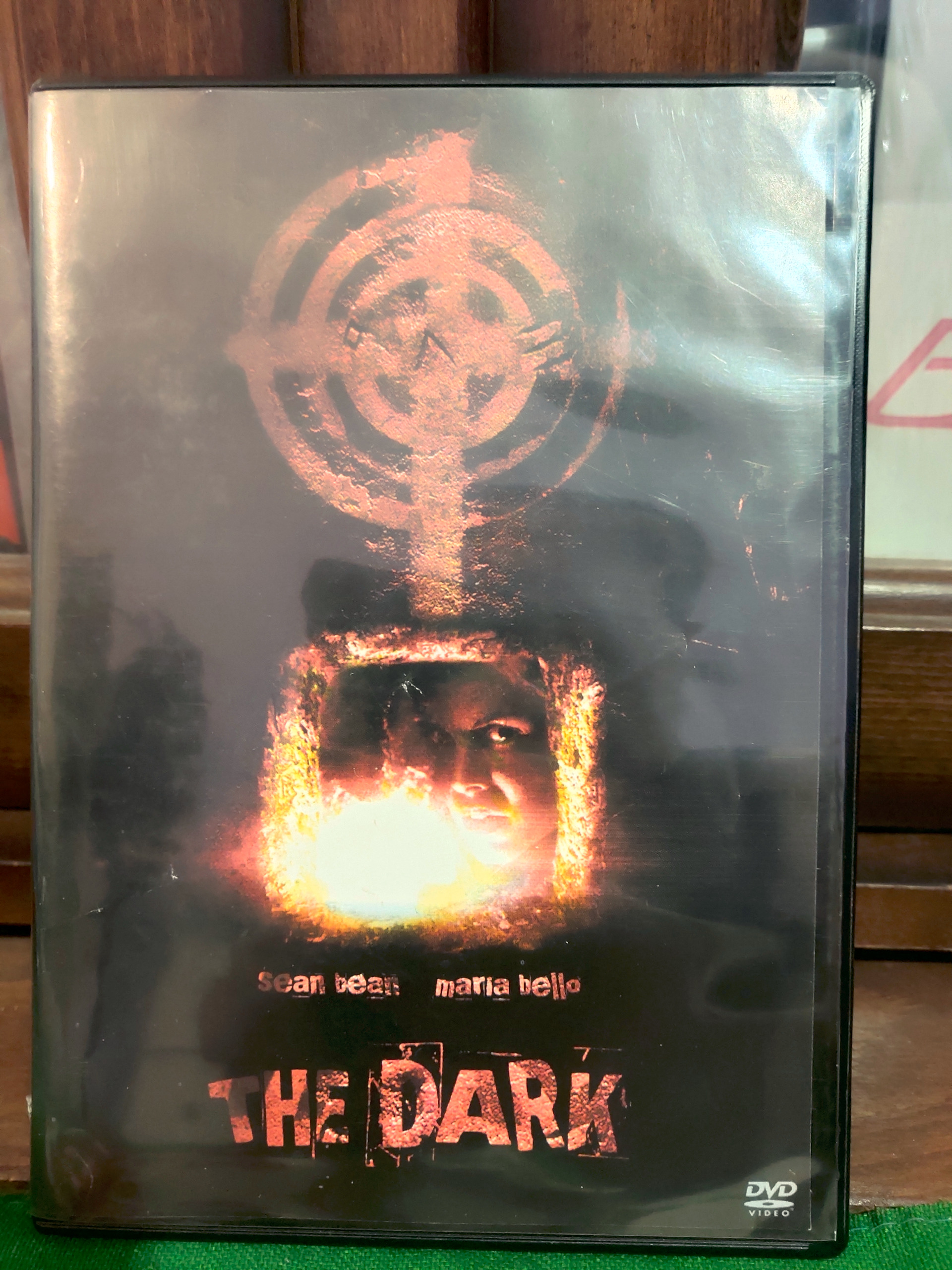 اورجینال The Dark