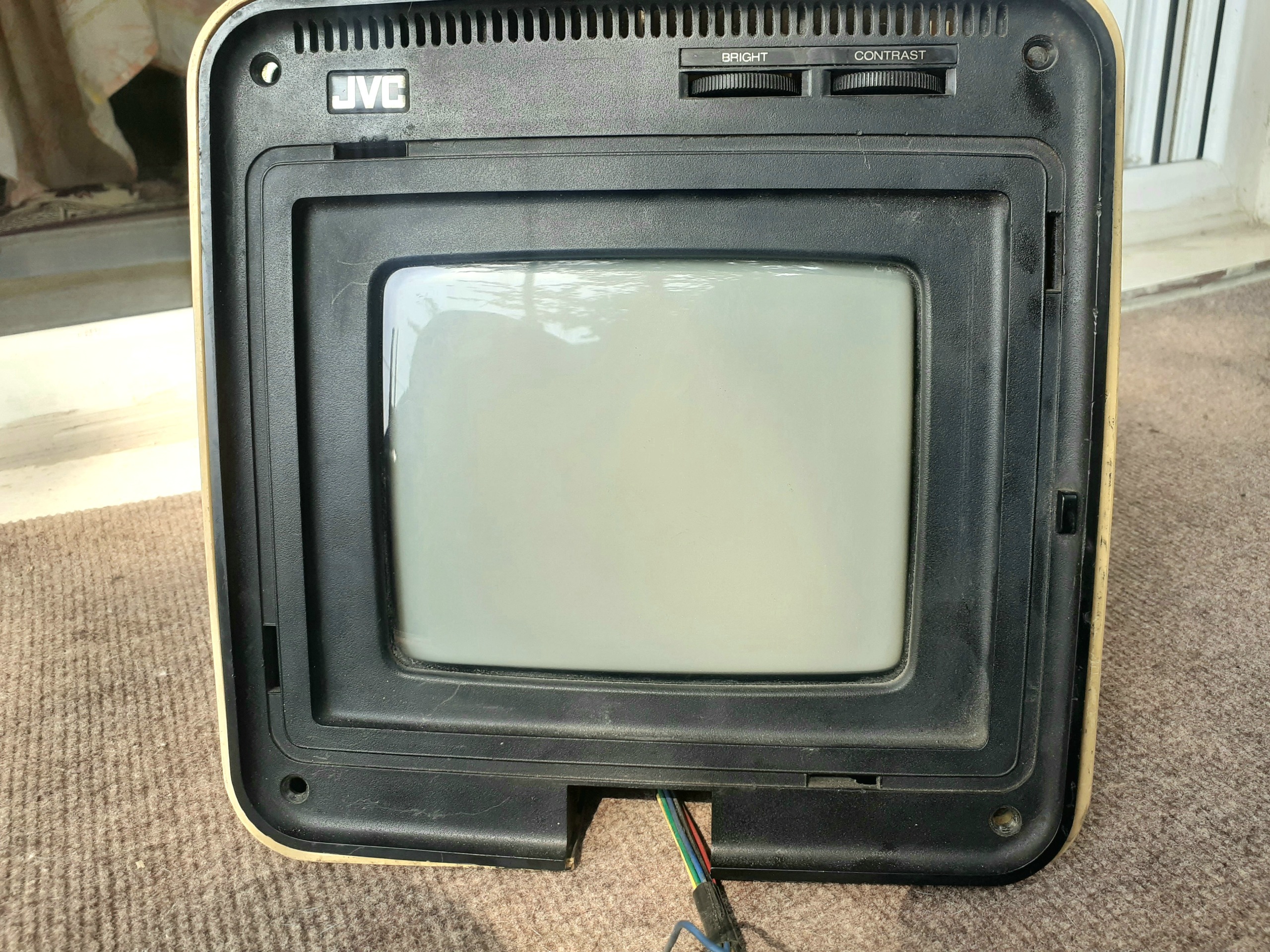لامپ تصویر تلویزیون JVC سالم