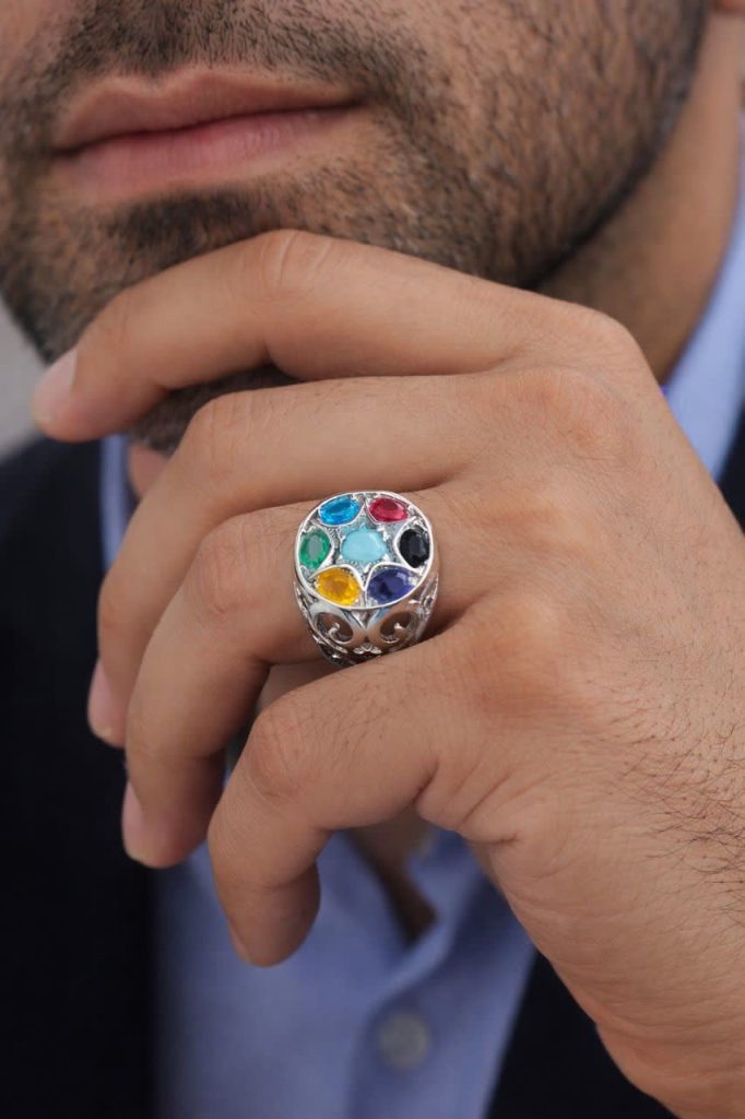انگشتر مردانه طرح هفت جواهر
