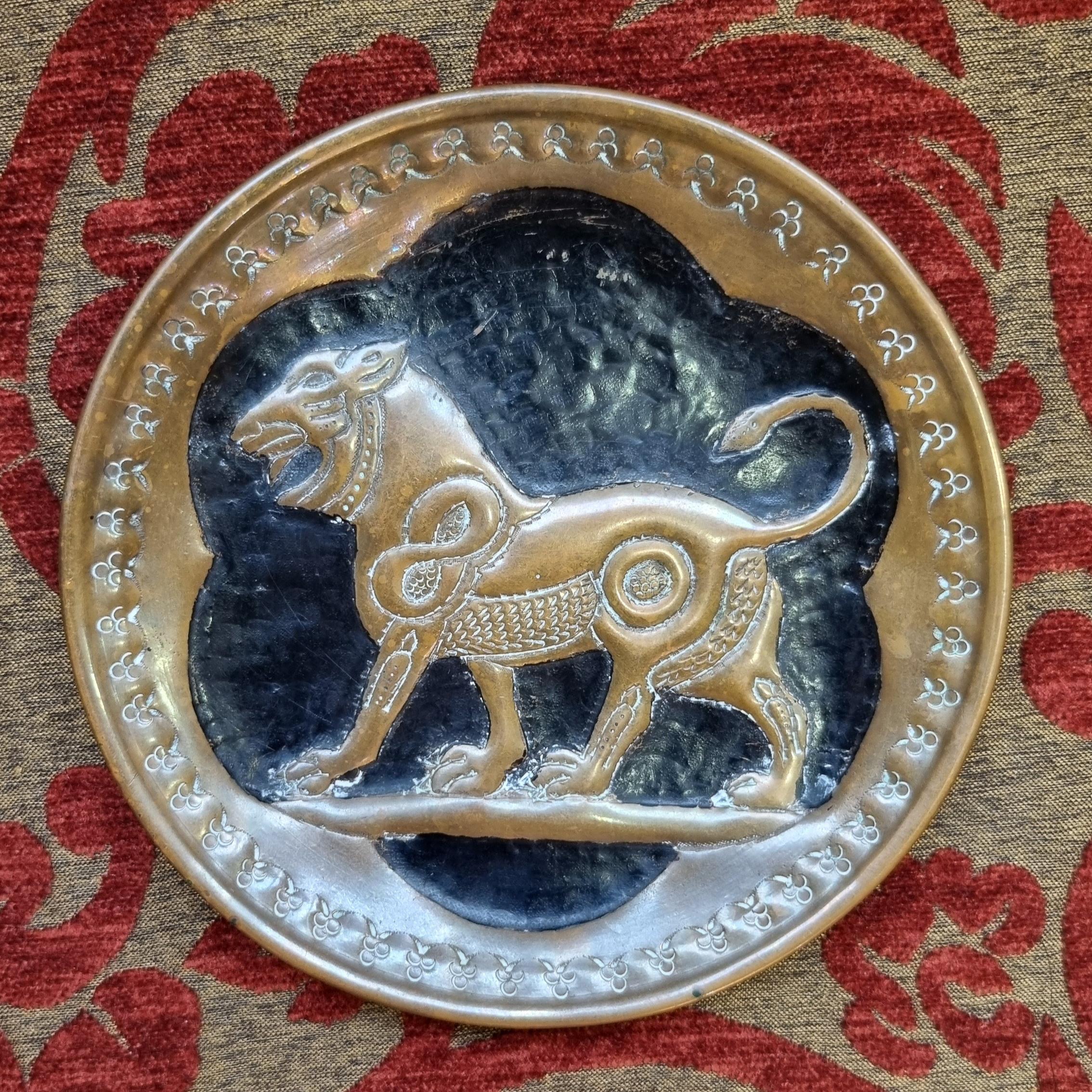 دیوارکوب مسی قلم شیر