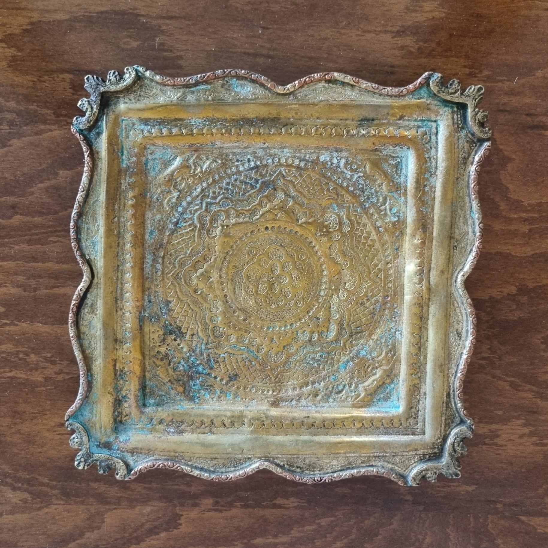 سینی برنجی قلم دار