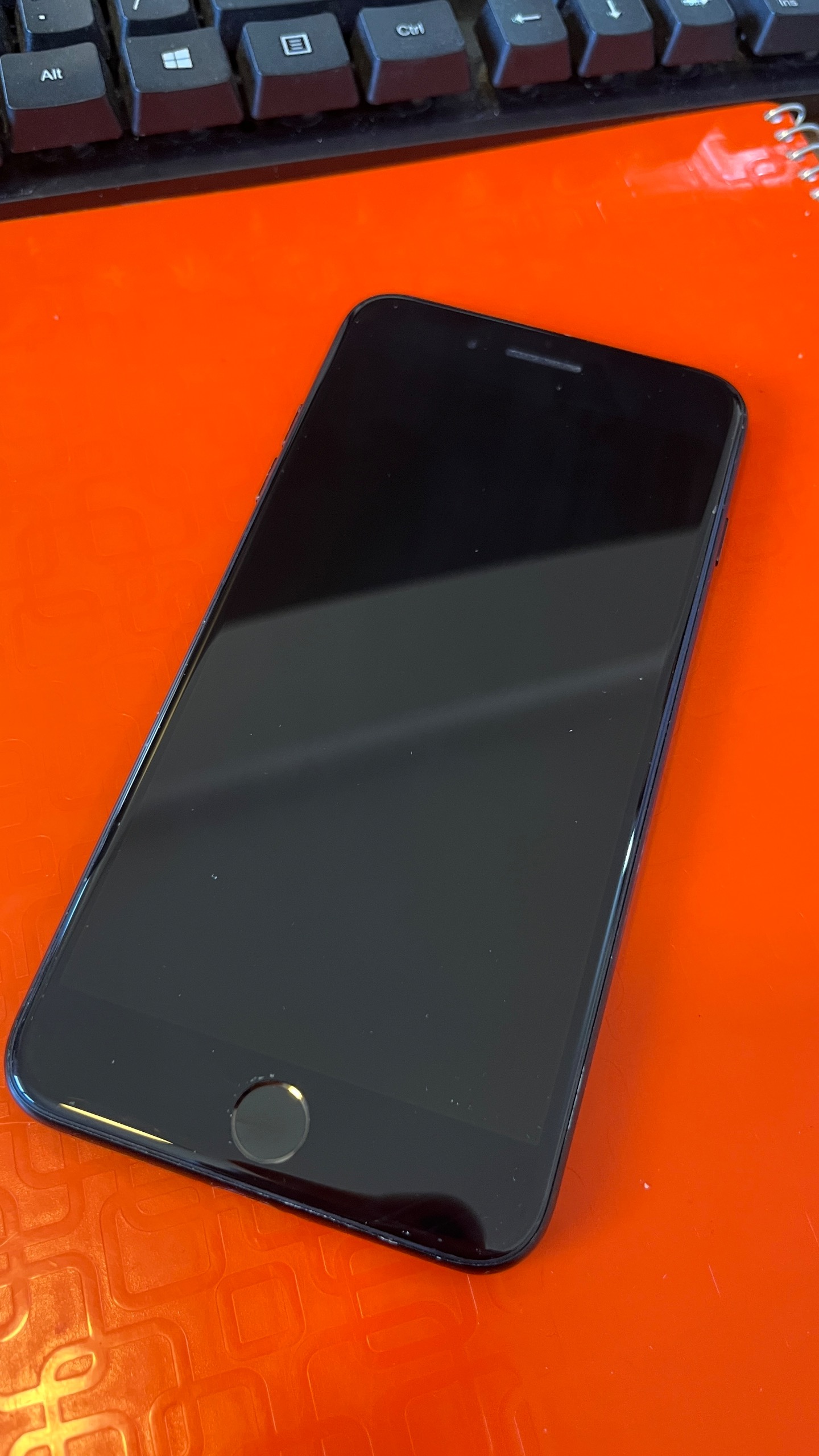 گوشی ایفون plus7