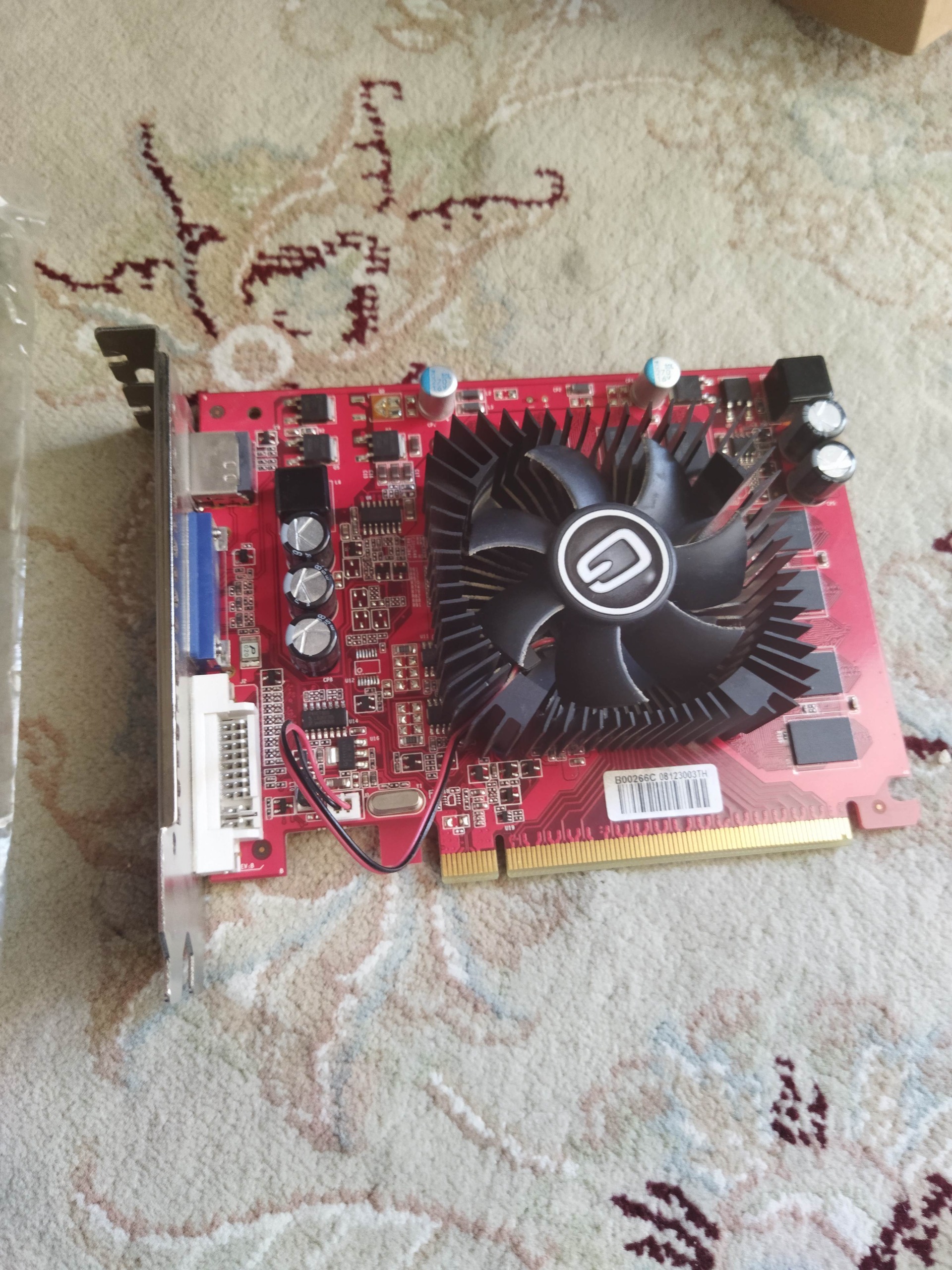 Radeon HD5670 با حافظه گرافیک یک گیگ