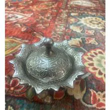 قندان