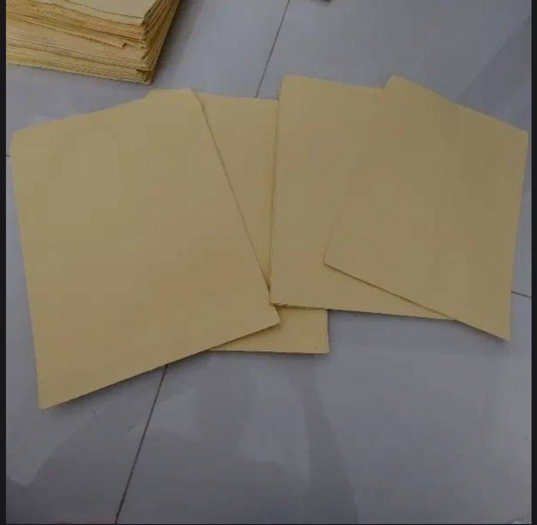 پوشه و پاکت مقوایی