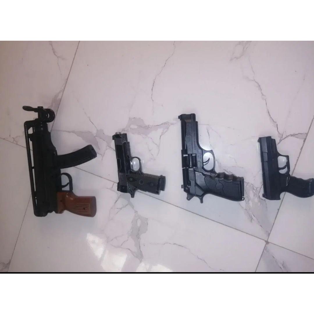 کلت تپانچه یوزی اسباب بازی فلزی