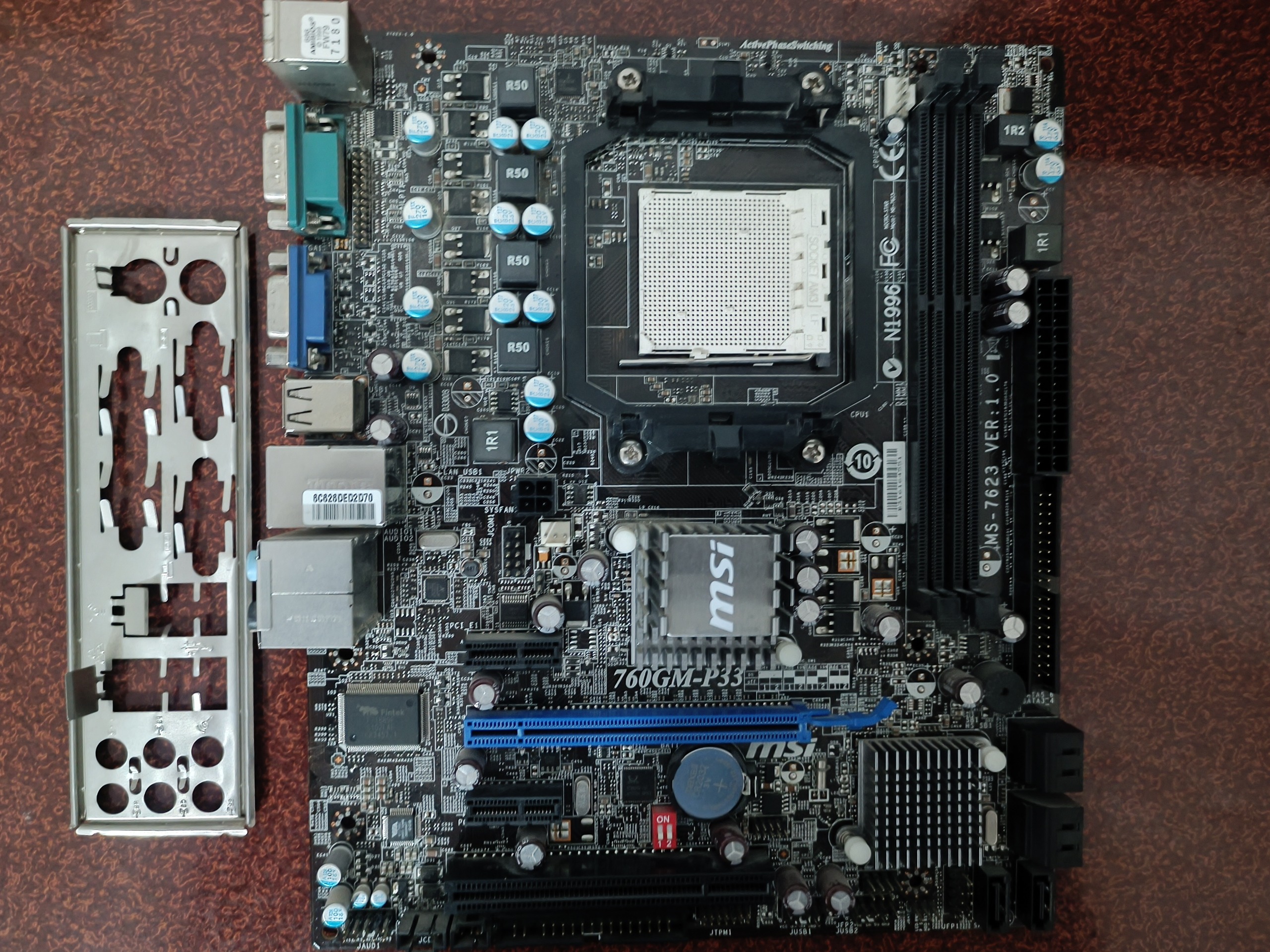 باندل مادربرد 760GM-P33 با سیپیو athlone
