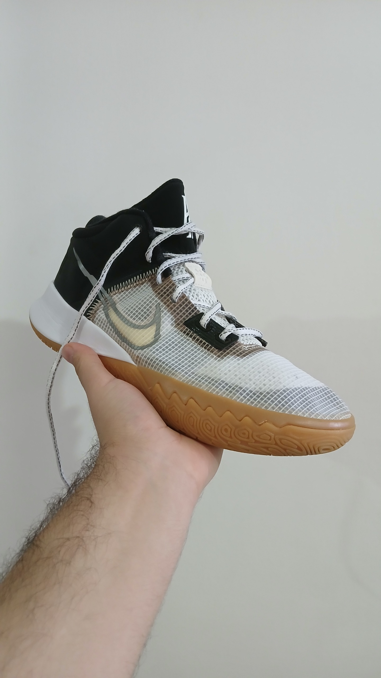 Kyrie flytrap 4 کفش بسکتبال استوک اورجینال