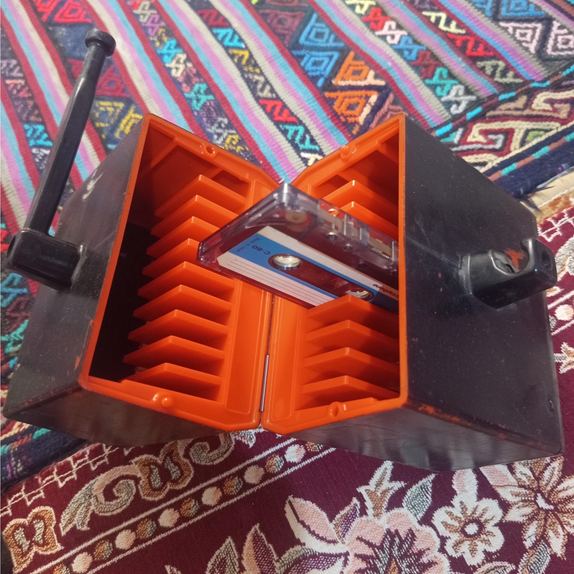 جای نوار کاست قدیمی