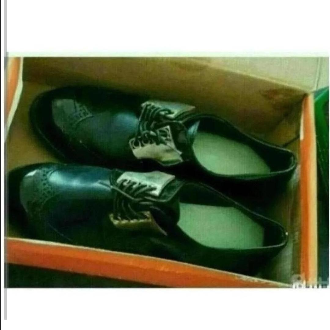 یک جفت کفش رسمی مرغوب سایز 38