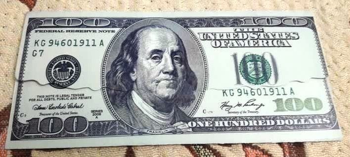 پاکت پول 100 دلار کمیاب