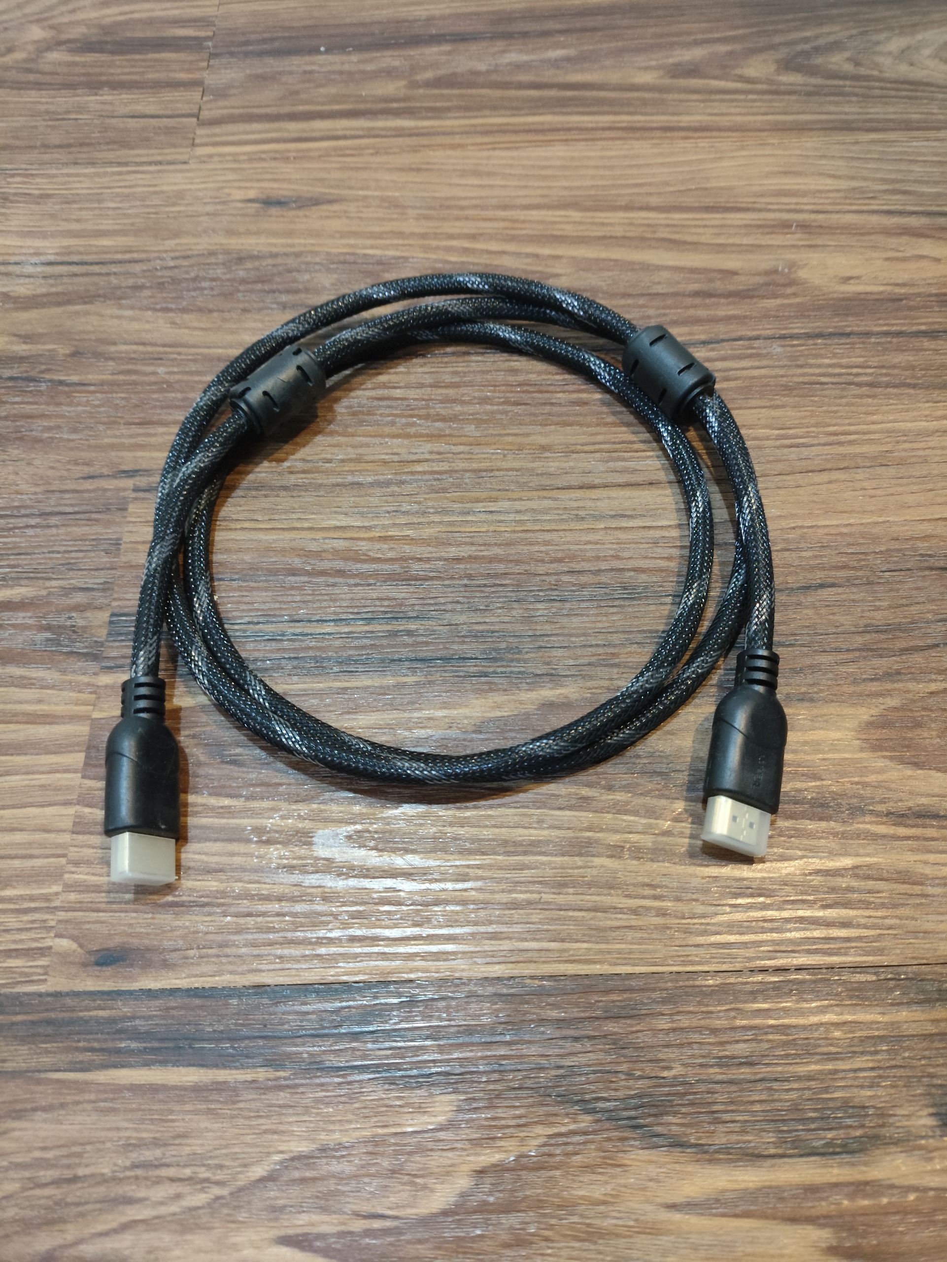 کابل HDMI طول 1.5 با کابل کنفی و ضد نویز