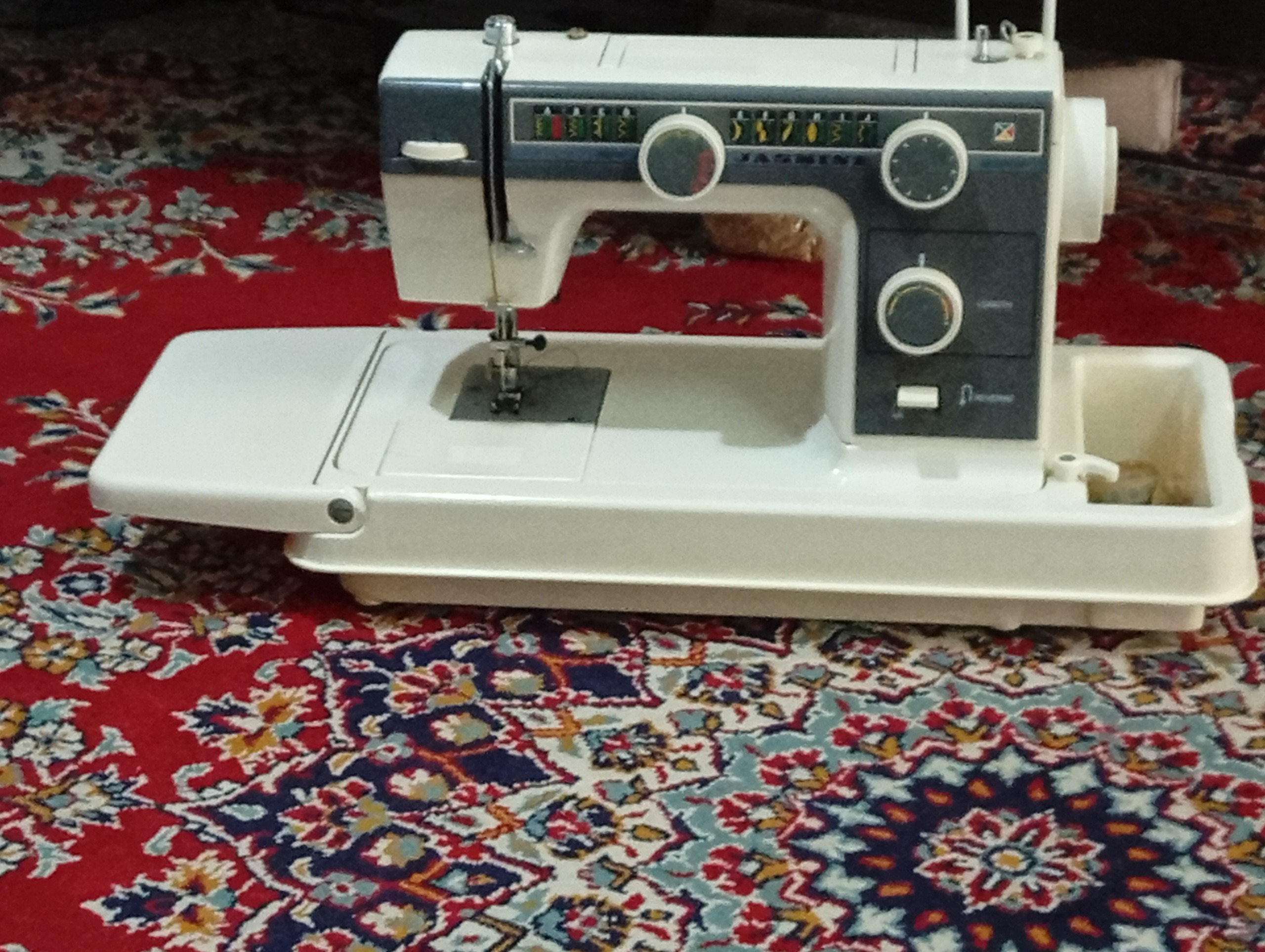 چرخ خیاطی کاچیران یاسمین مدل 220
