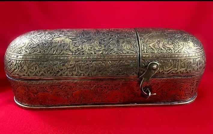 قلمدان برنجی قلمزنی