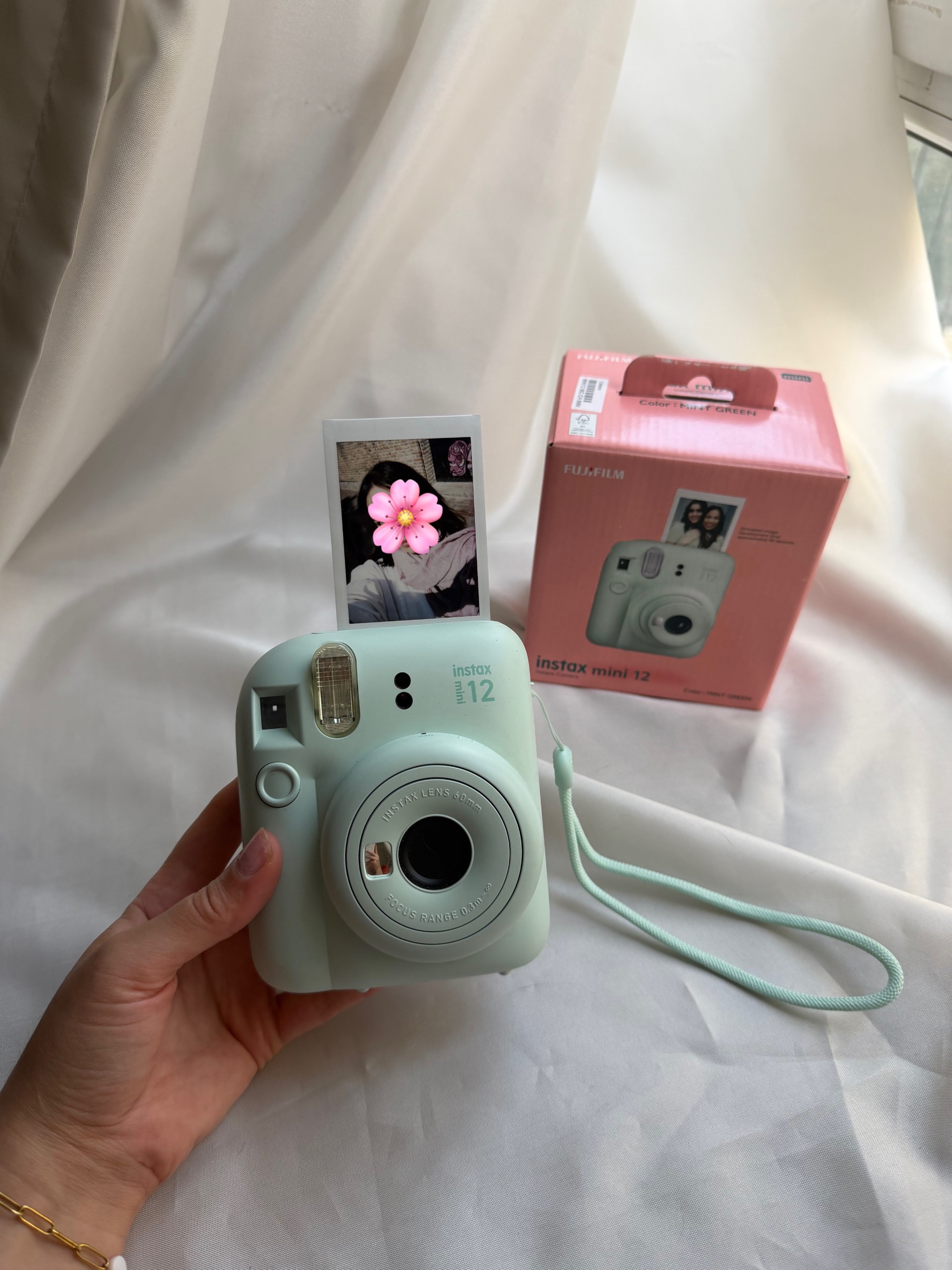 دوربین چاپ فوری instax mini 12