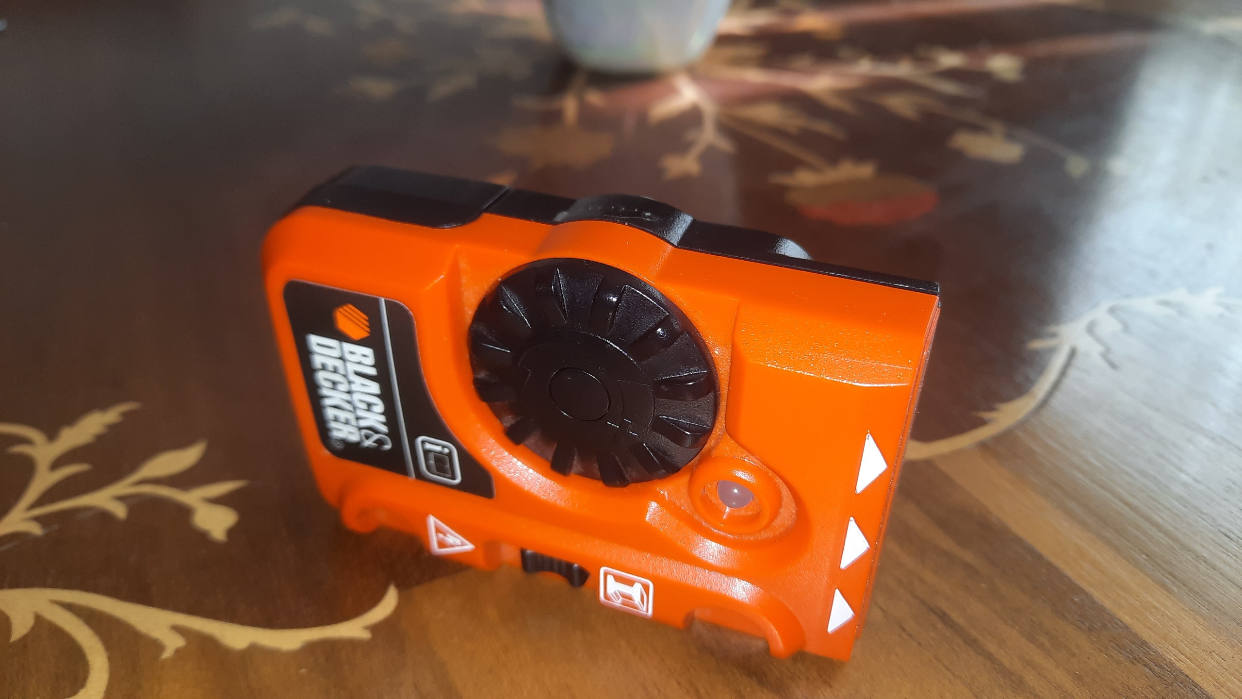 کابل یاب برق زیر سطحی