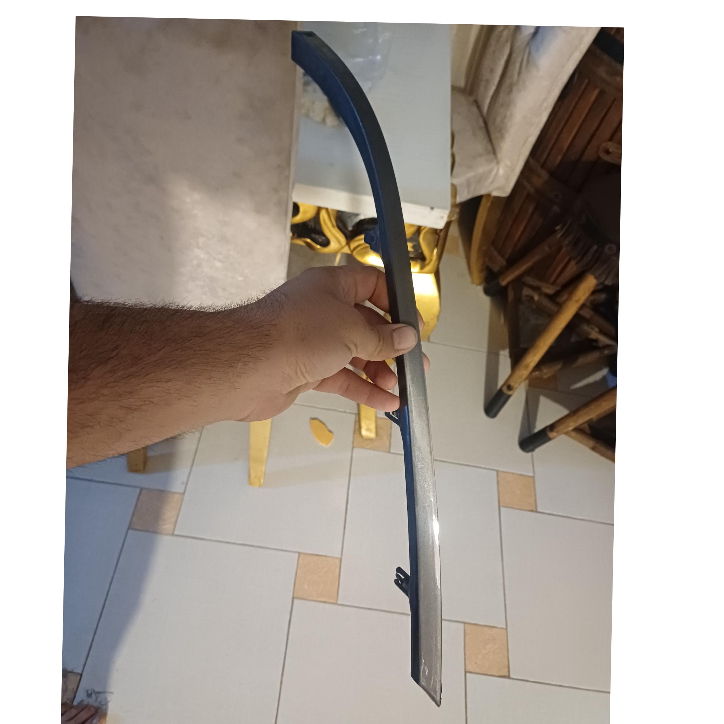 ابرویی زیر چراغ پژو پارس خاکستری