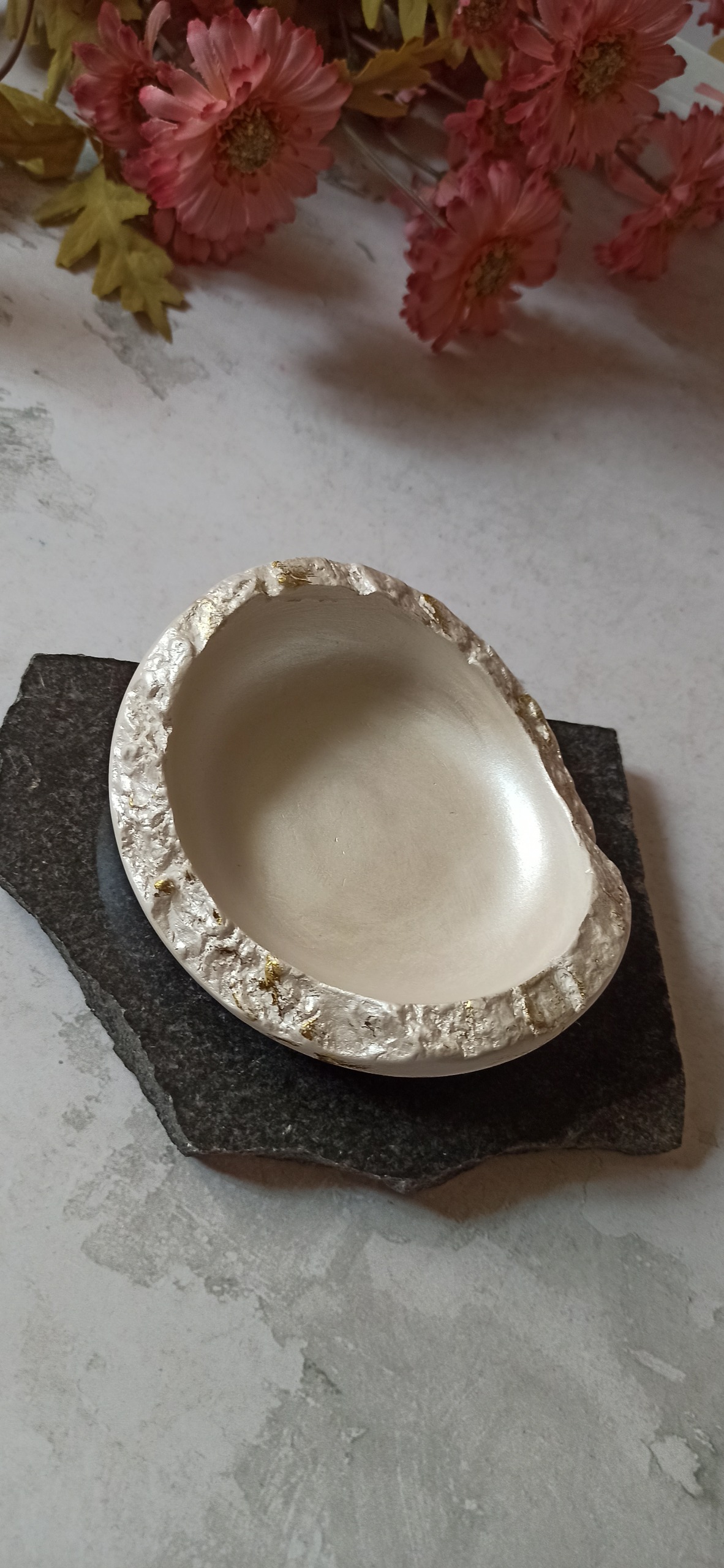 ظرف نارگیلی ( سنگ مصنوعی)