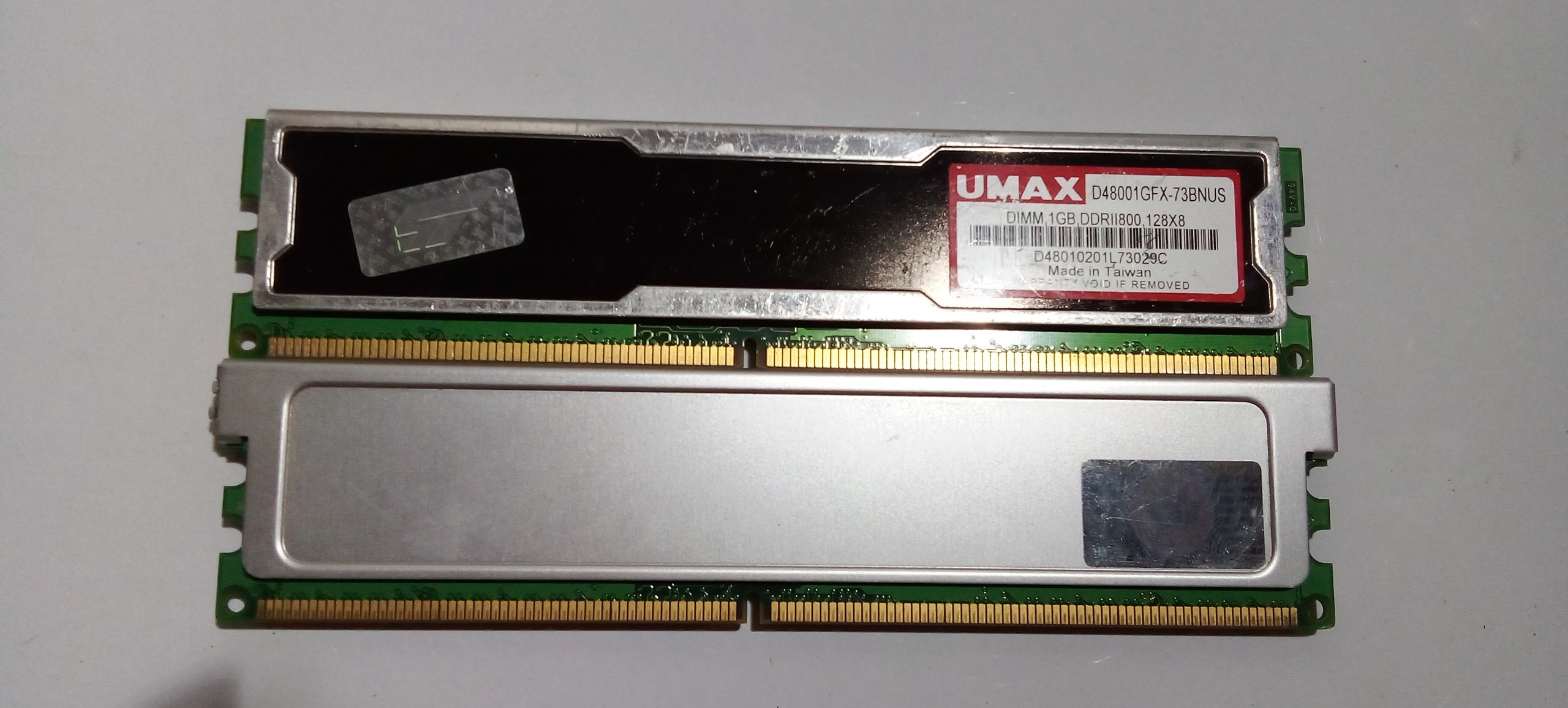 رم 1 گیگ DDR2 هیت سینک دار