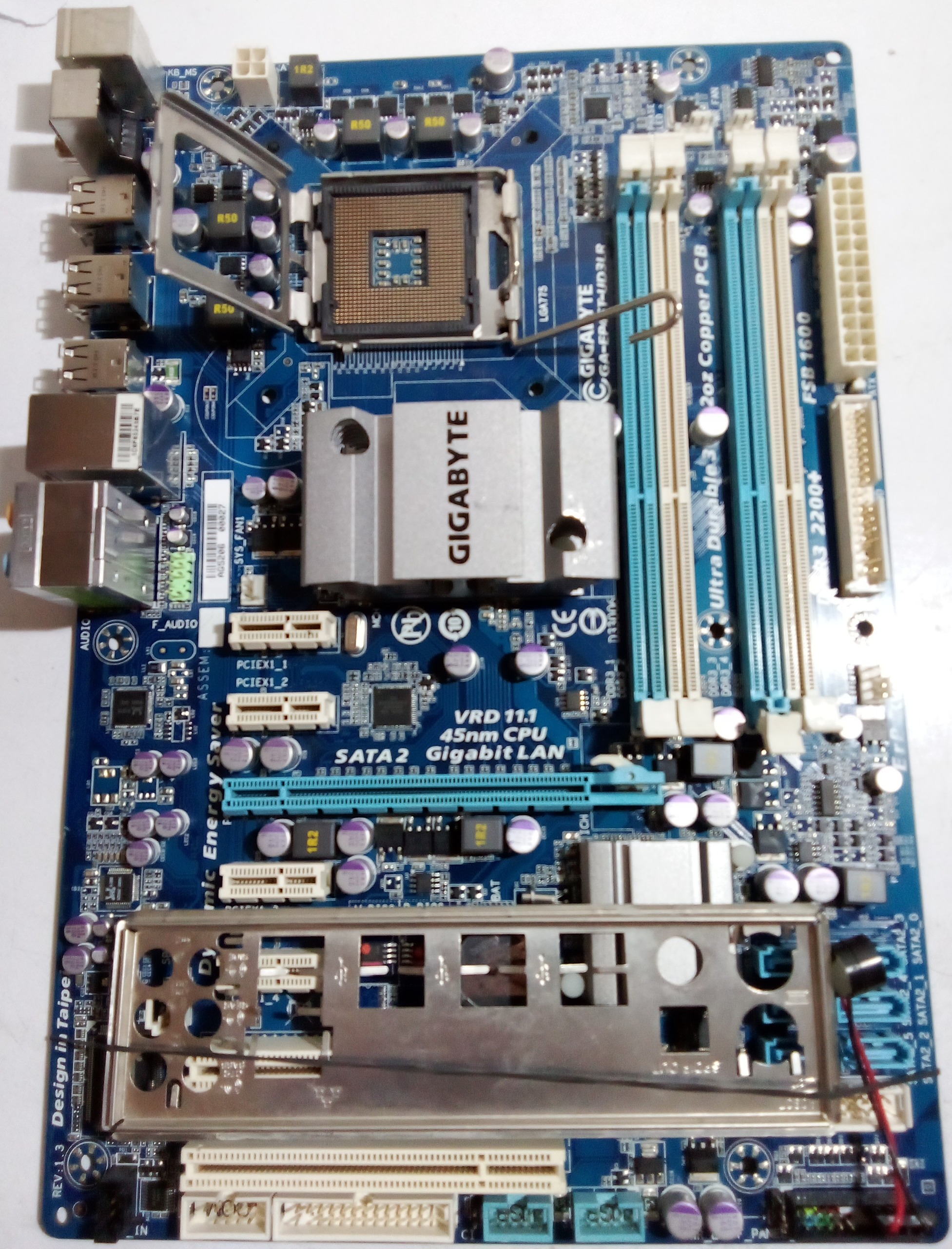 مادربرد گیگابایت EP45T DDR3 چهار اسلت رم