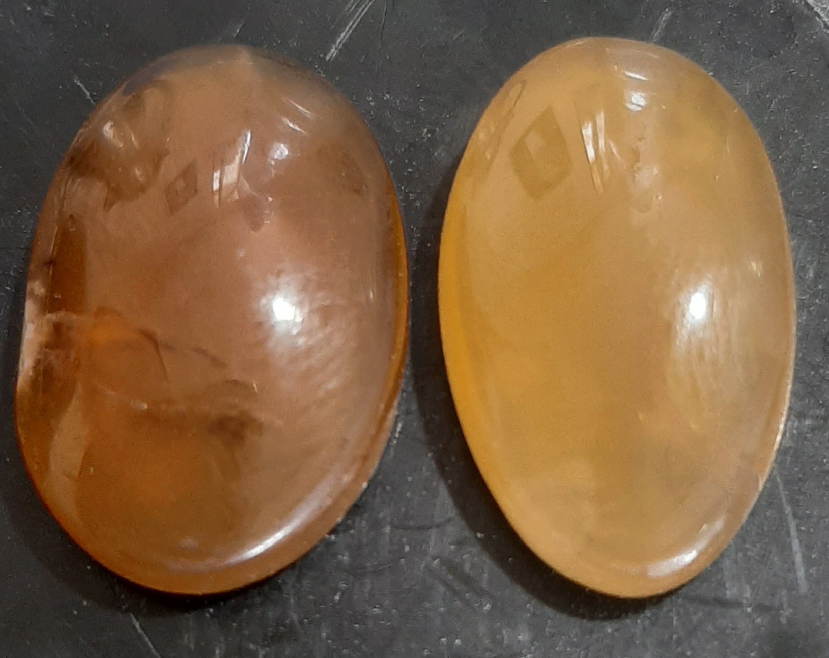 نگین عقیق عسلی
